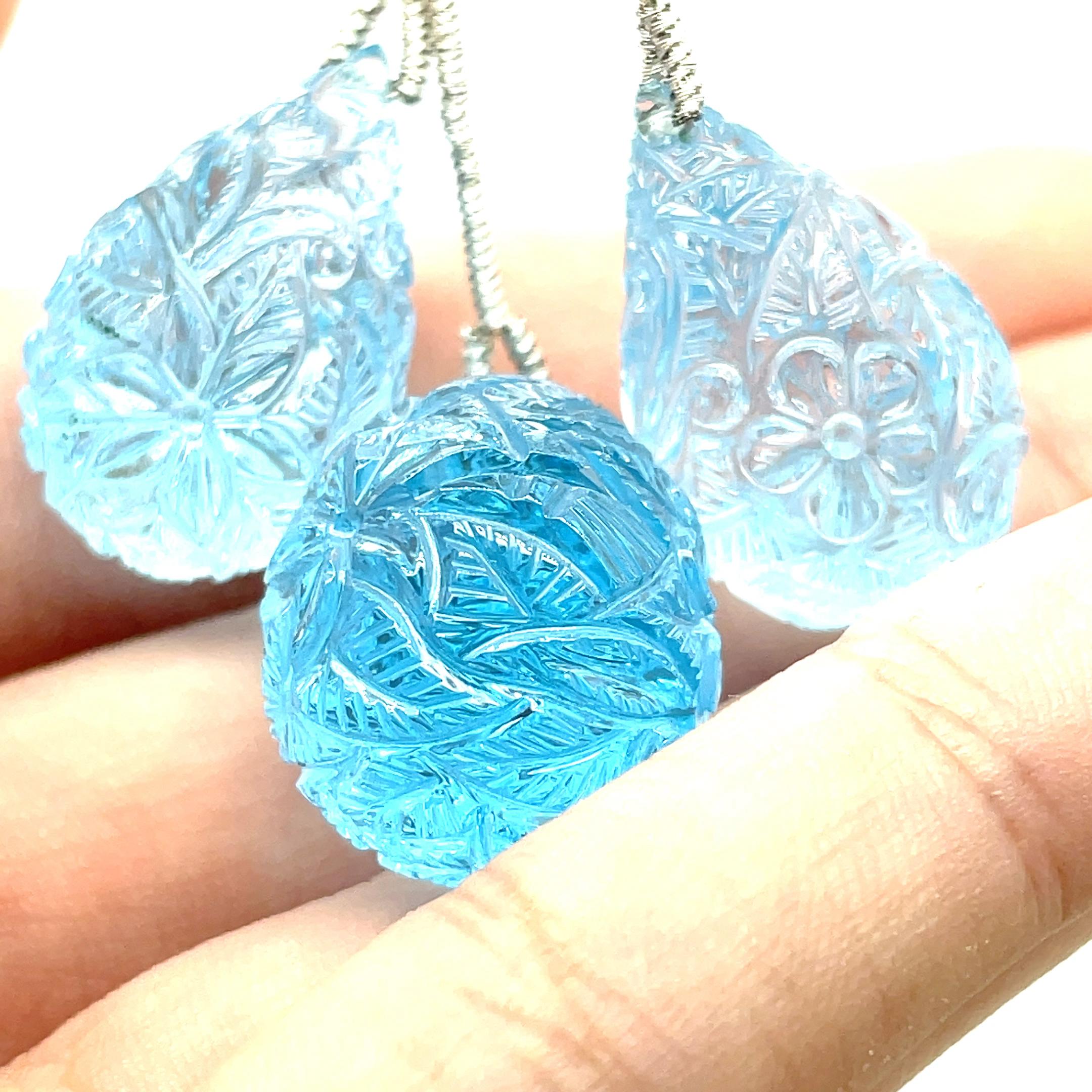 3 Gocce d'intaglio di topazio blu Cts 164,60 in vendita 3