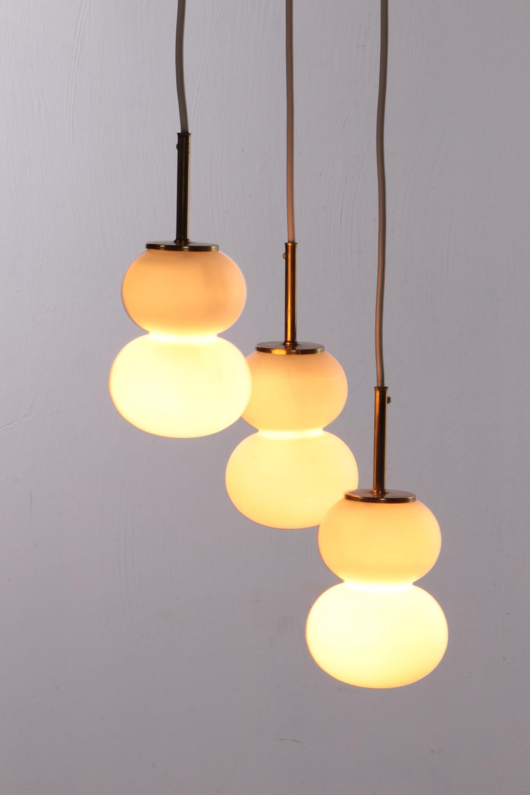 Lampe à suspension 3 bols Modèle Pumpkin Cascade, années 1960 Doria Leughter Allemagne en vente 4