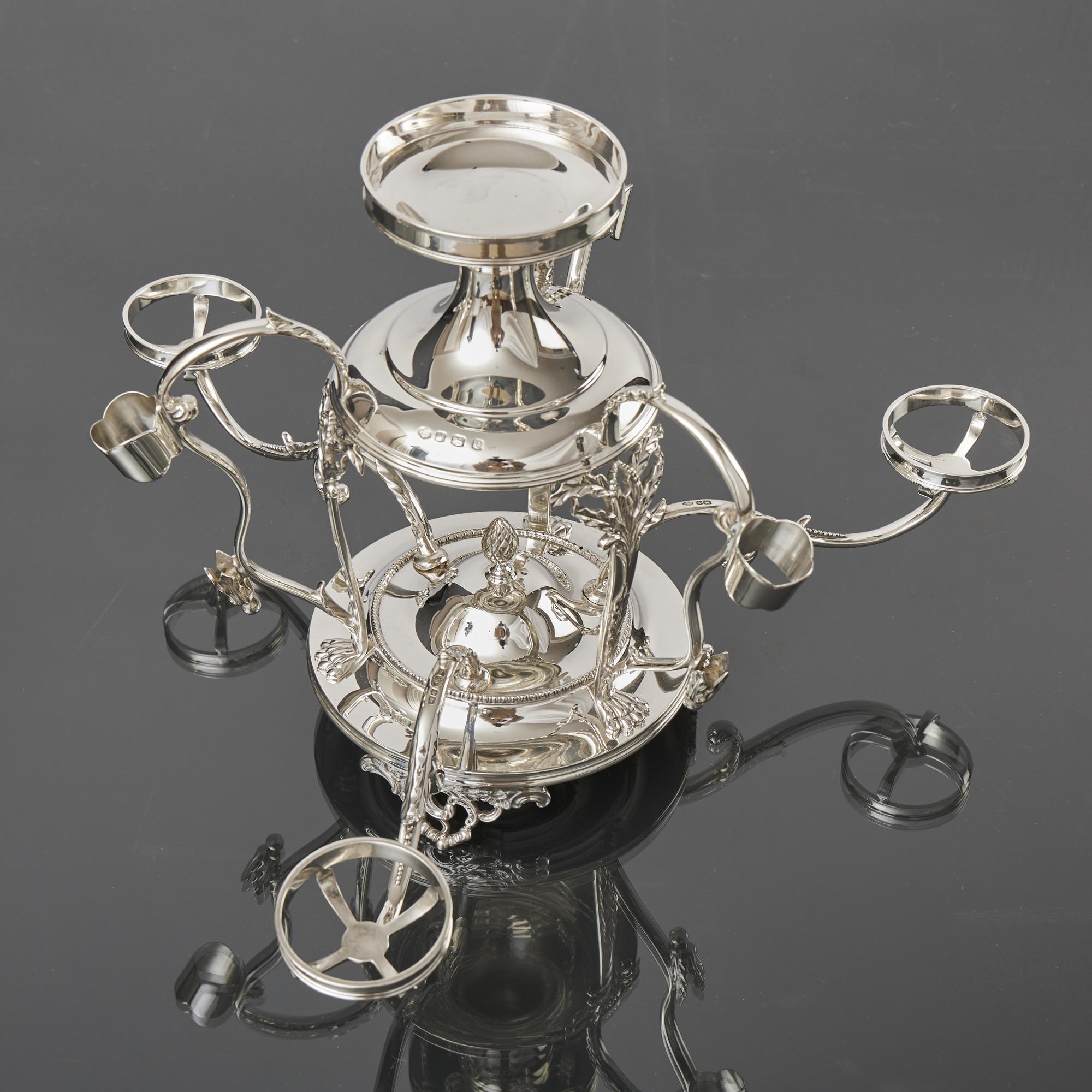 Centre de table épergne à 3 branches en argent antique en vente 1