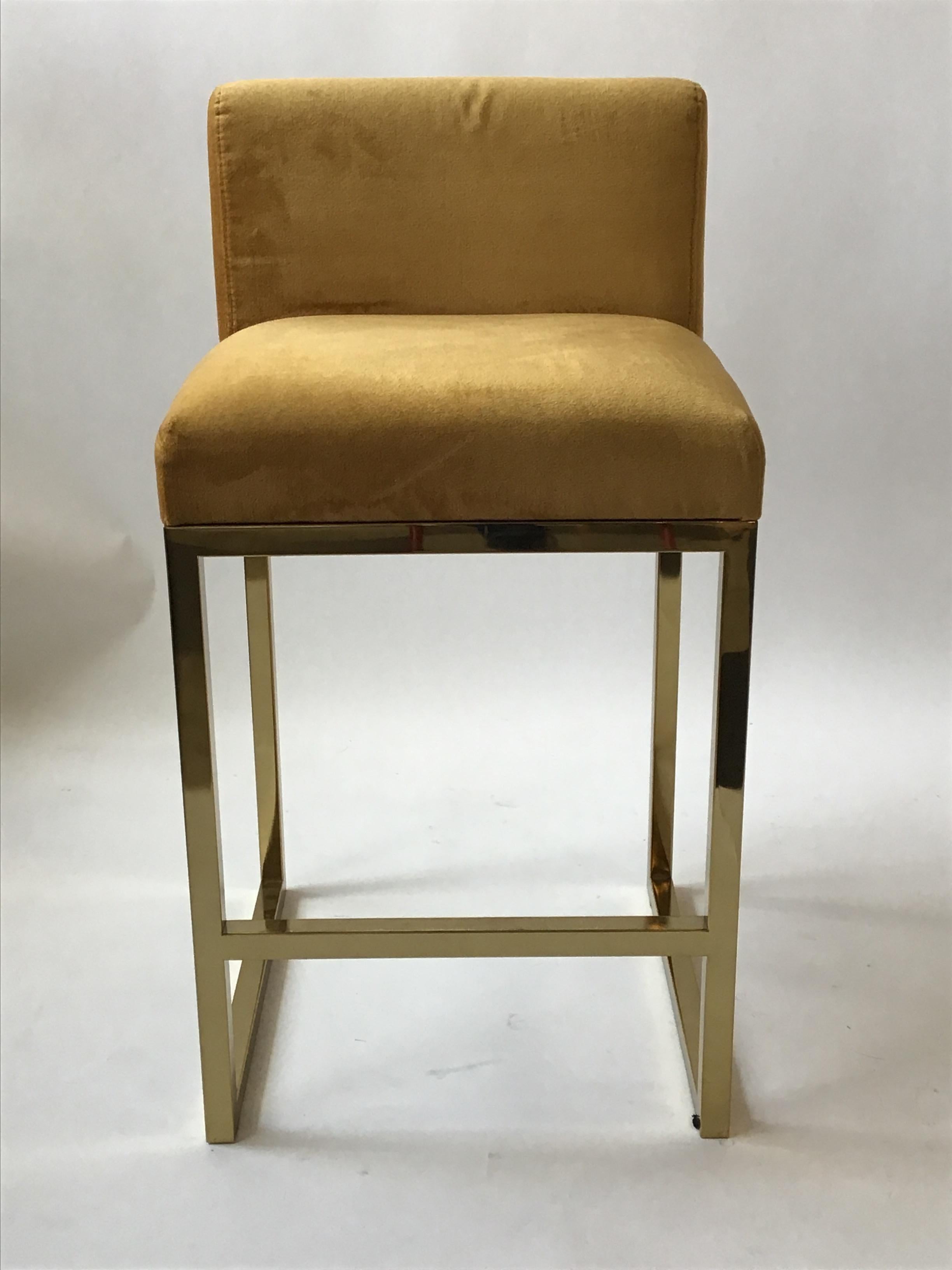 3 Brass Bar and Counter Stools In Good Condition In Tarrytown, NY
