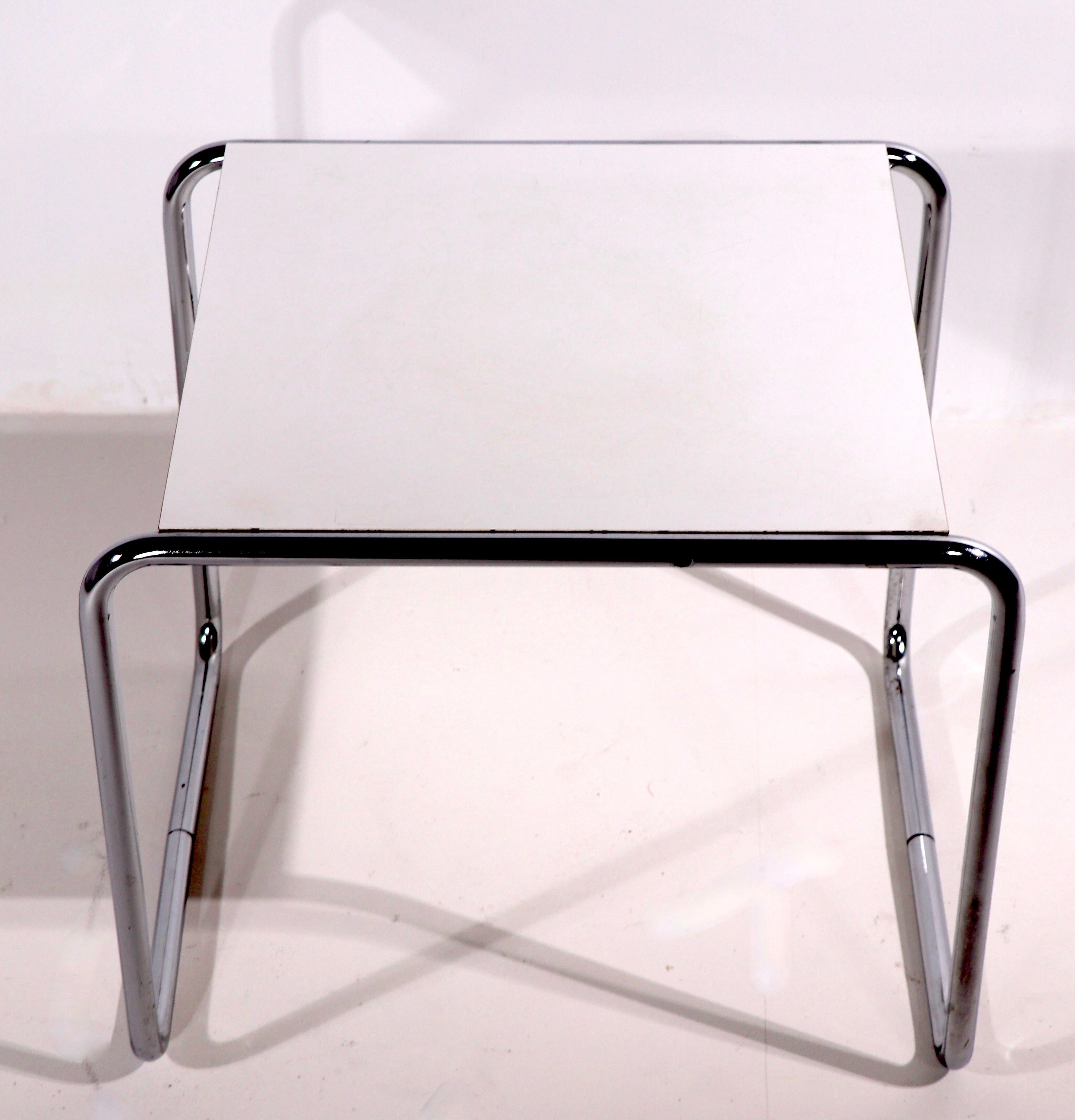 20ième siècle Trois tables conçues par Breuer et fabriquées en Finlande par Stendig, une petite table d'appoint et deux tables basses en vente