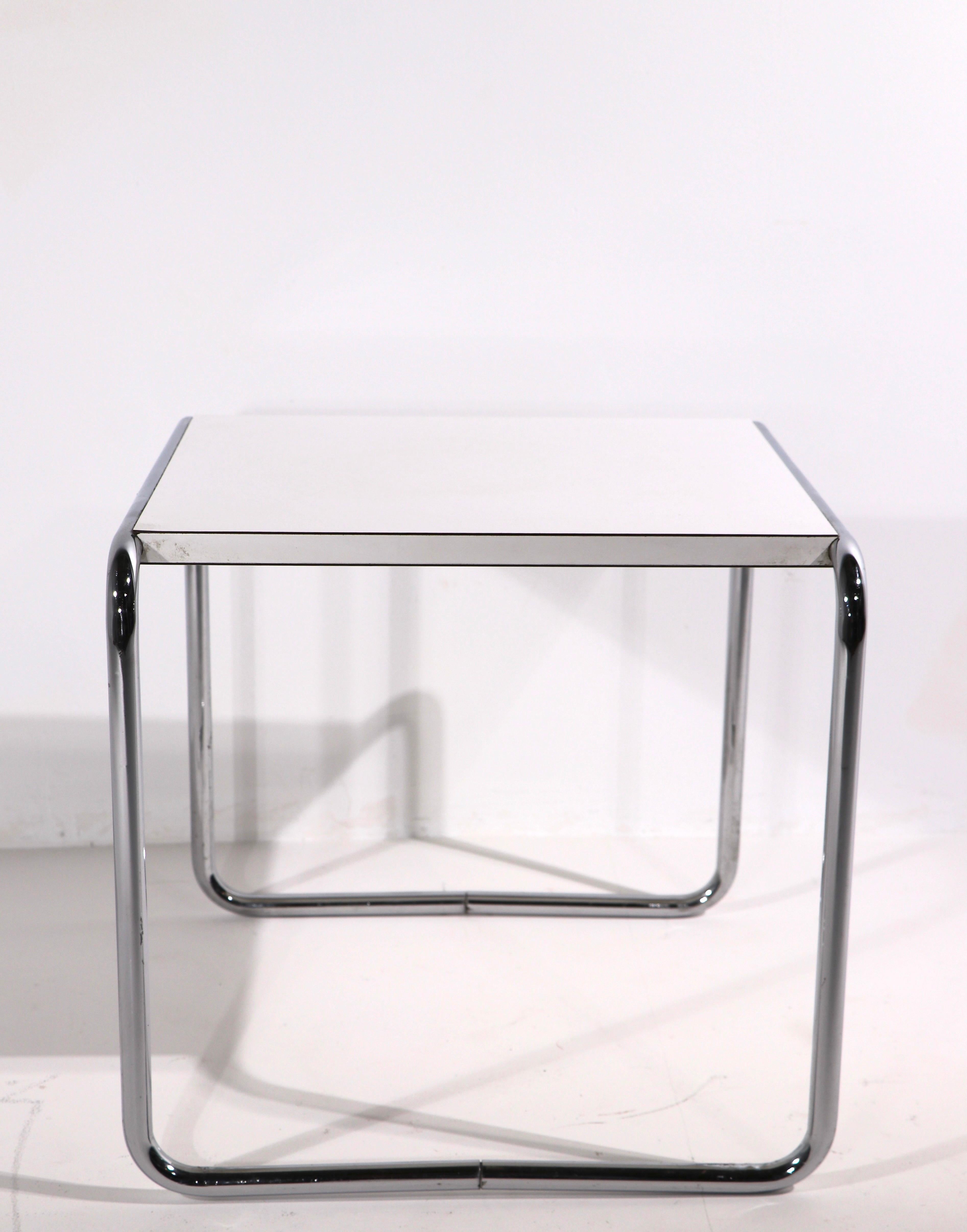 Trois tables conçues par Breuer et fabriquées en Finlande par Stendig, une petite table d'appoint et deux tables basses en vente 1