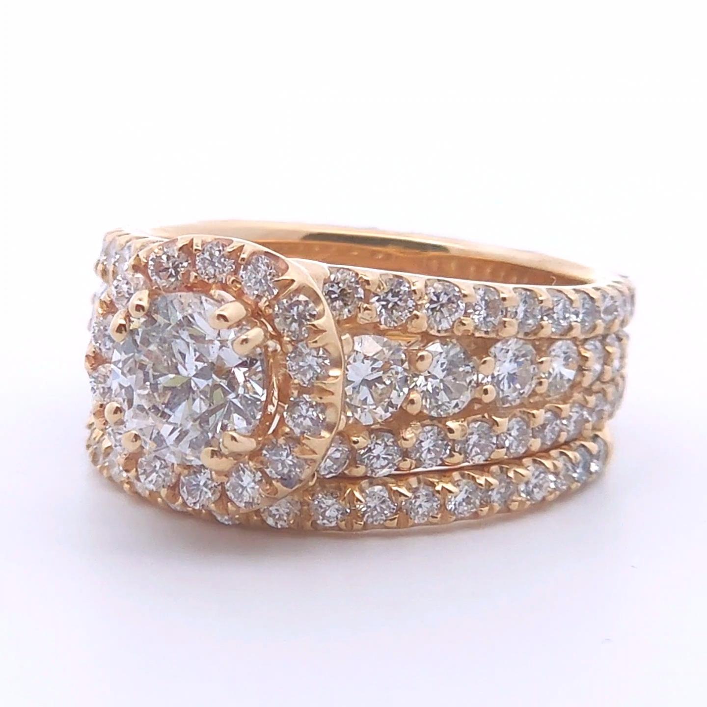 3 Carat 2-Piece Wedding Ring Set in 14k Gold In New Condition For Sale In Tustin, CA