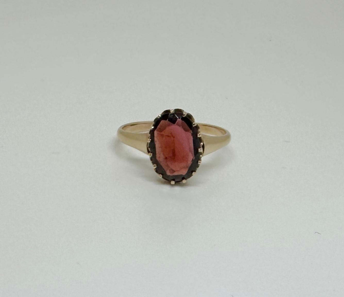 Women's or Men's 3 Carat Art Deco Bohemian Garnet Ring Gold Antique Wedding Engagement Cocktail For Sale