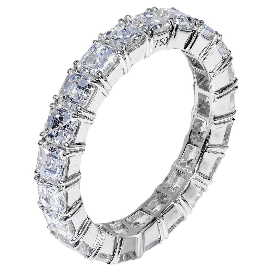 3 Karat Asscher-Schliff Diamant-Eternity-Ring, zertifiziert im Angebot