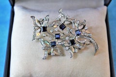 3 Carat Blue Sapphire 1.20 Carat Diamond White 18 Karat Gold Brooch Italy, 1960s