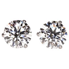 Clous d'oreilles en or blanc avec diamants ronds brillants de 3 carats