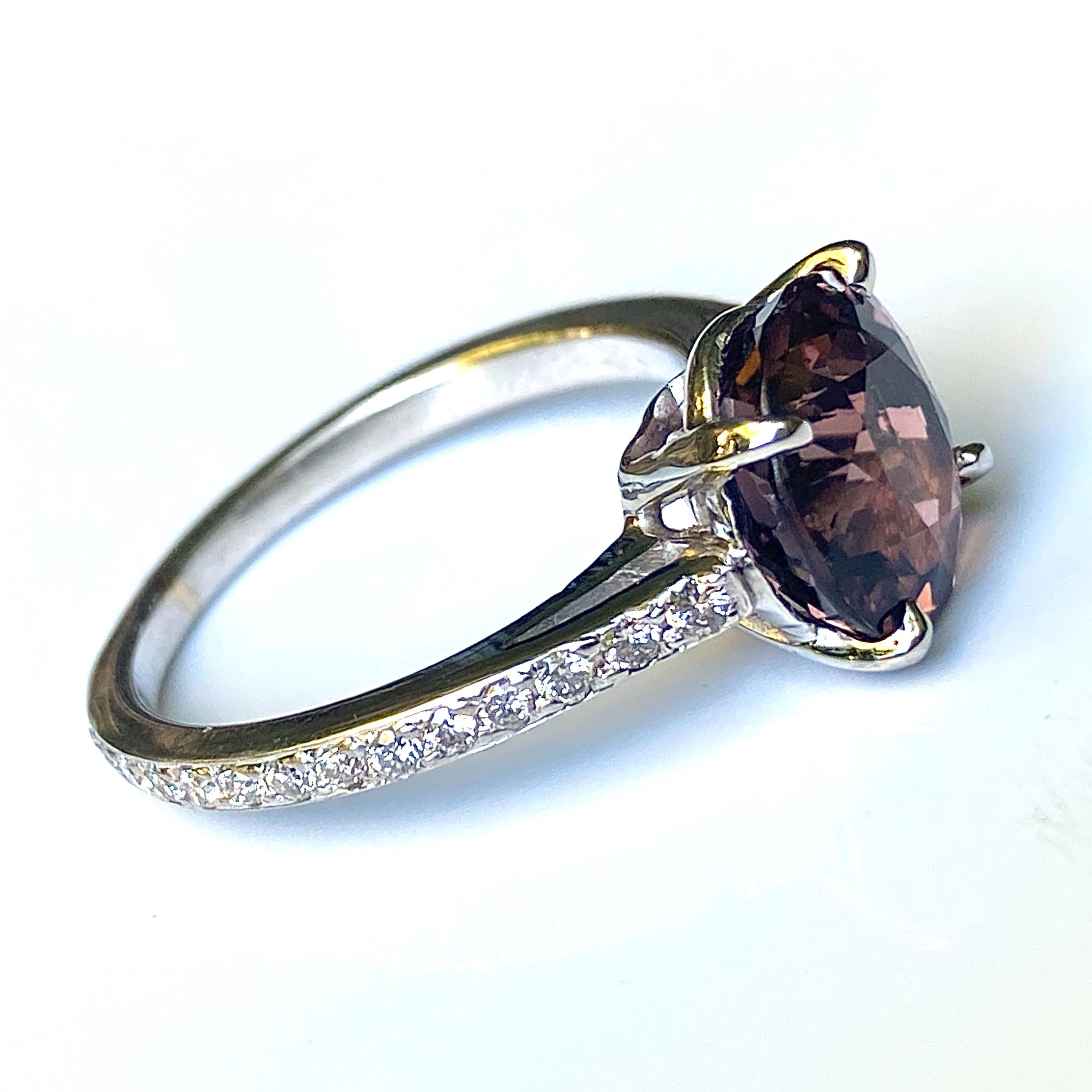 3.2 Carat Chocolate Pink Tourmaline Set in Diamond & White Gold Ring In Excellent Condition In Sherman Oaks, CA