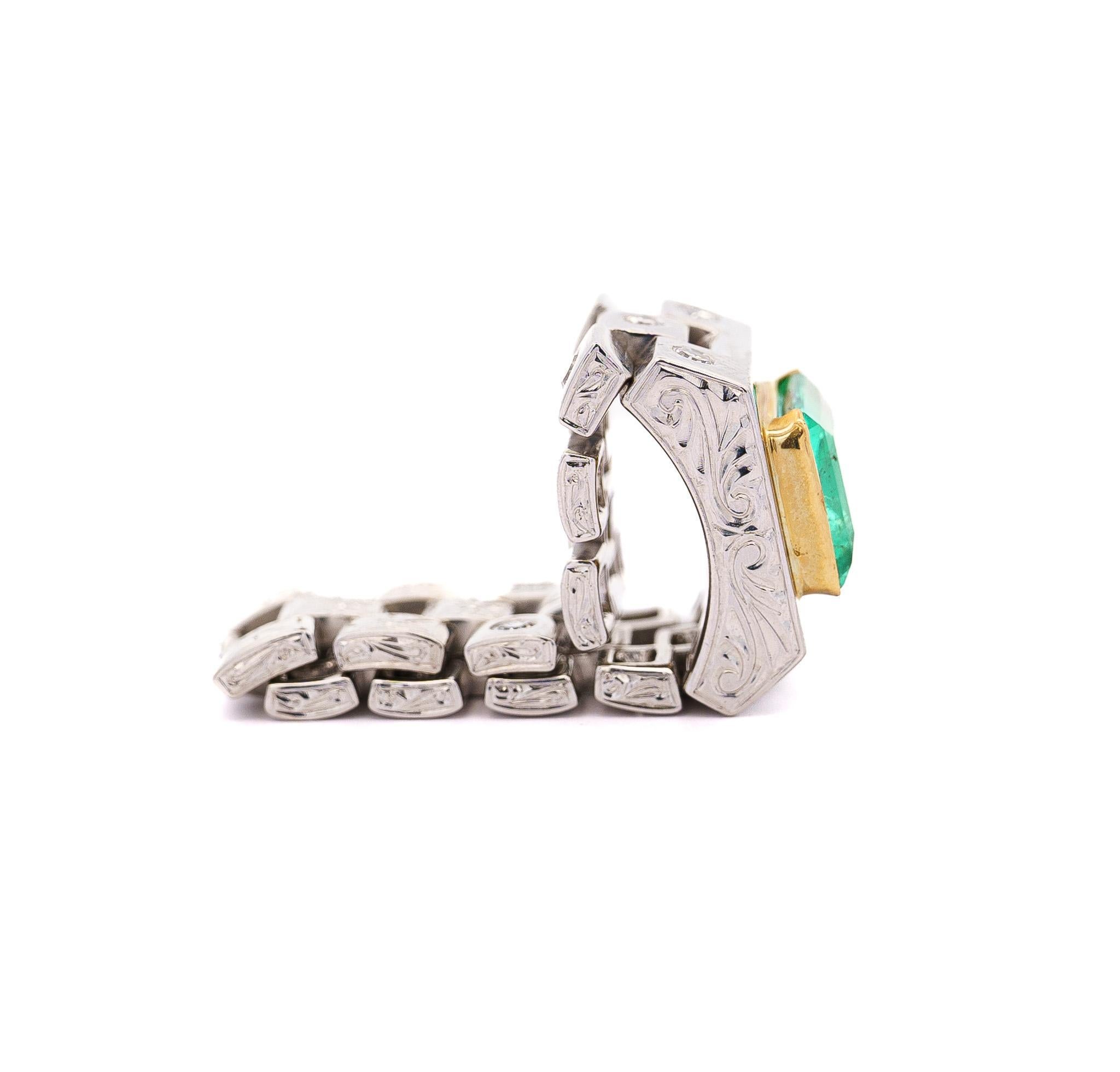 3 Carat Colombian Emerald Platinum Mens Link Ring In Good Condition For Sale In Miami, FL