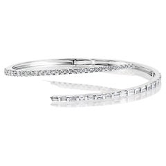 Bracelet jonc en diamants de forme mélangée certifié 3 carats