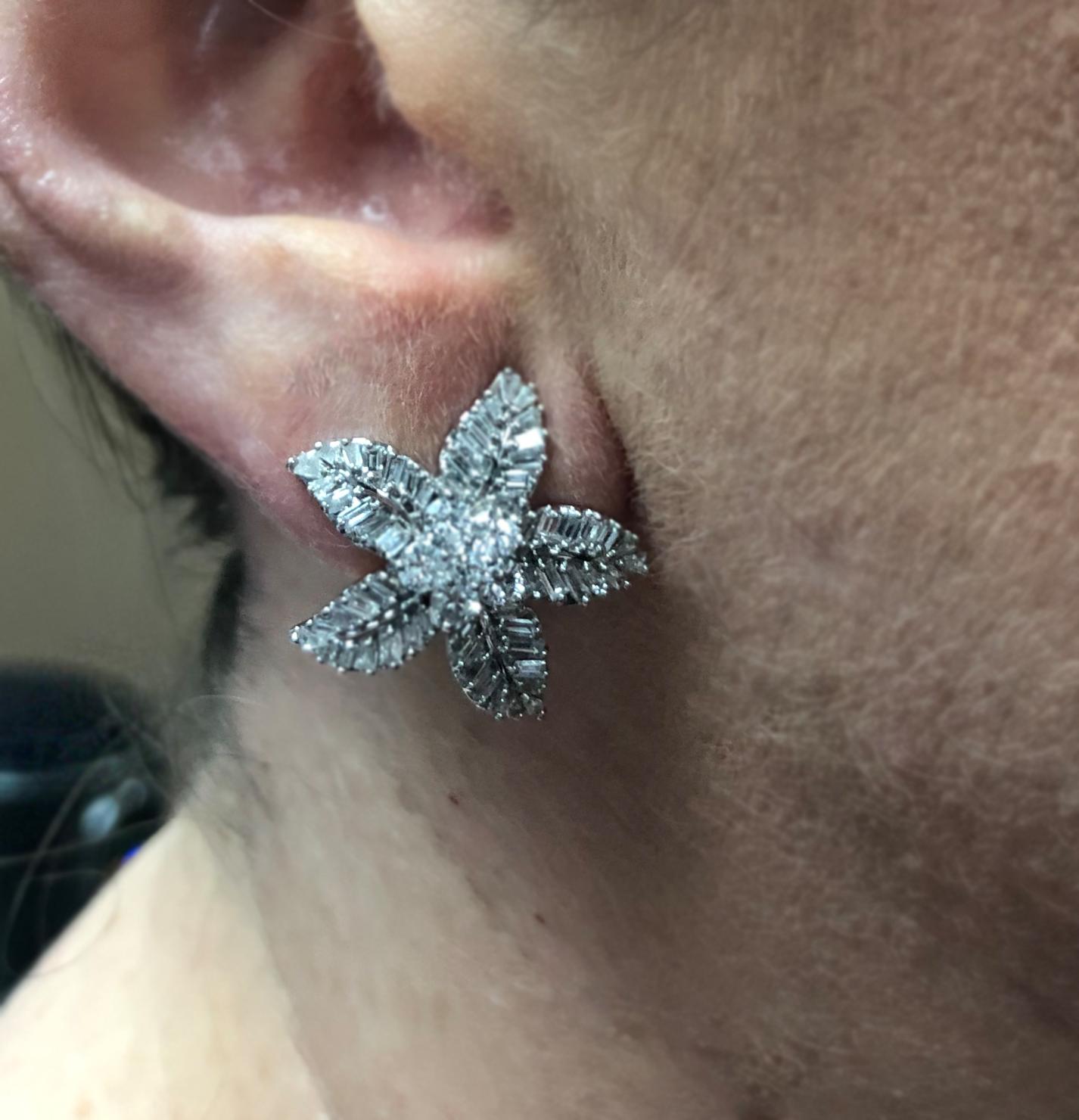 3 Carat Diamond and White Gold Earrings In Excellent Condition In Miami, FL
