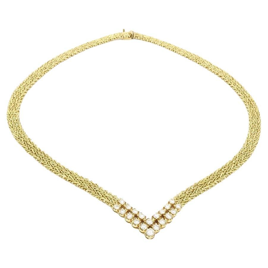 Contemporain Collier ras du cou en or jaune avec diamants 3 carats en vente
