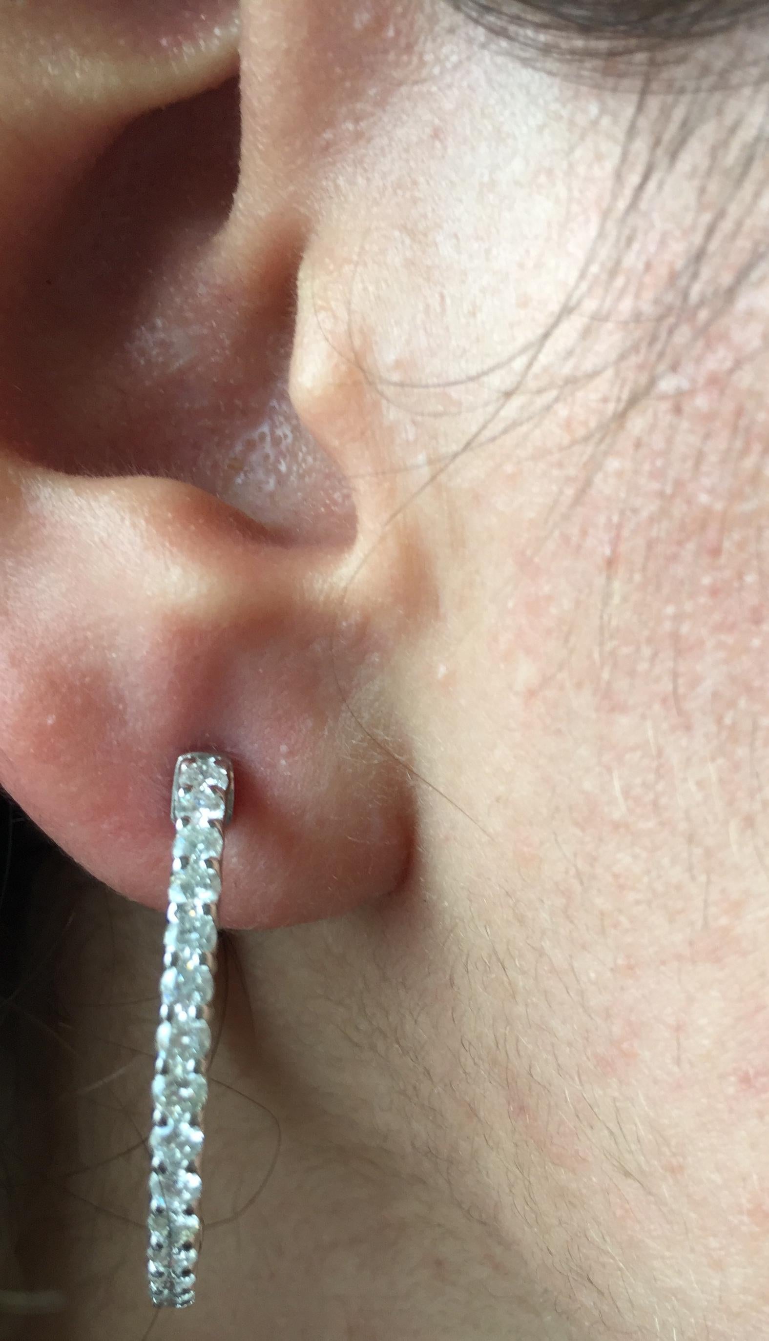3 Carat Diamond Hoop Earrings In New Condition For Sale In Great Neck, NY