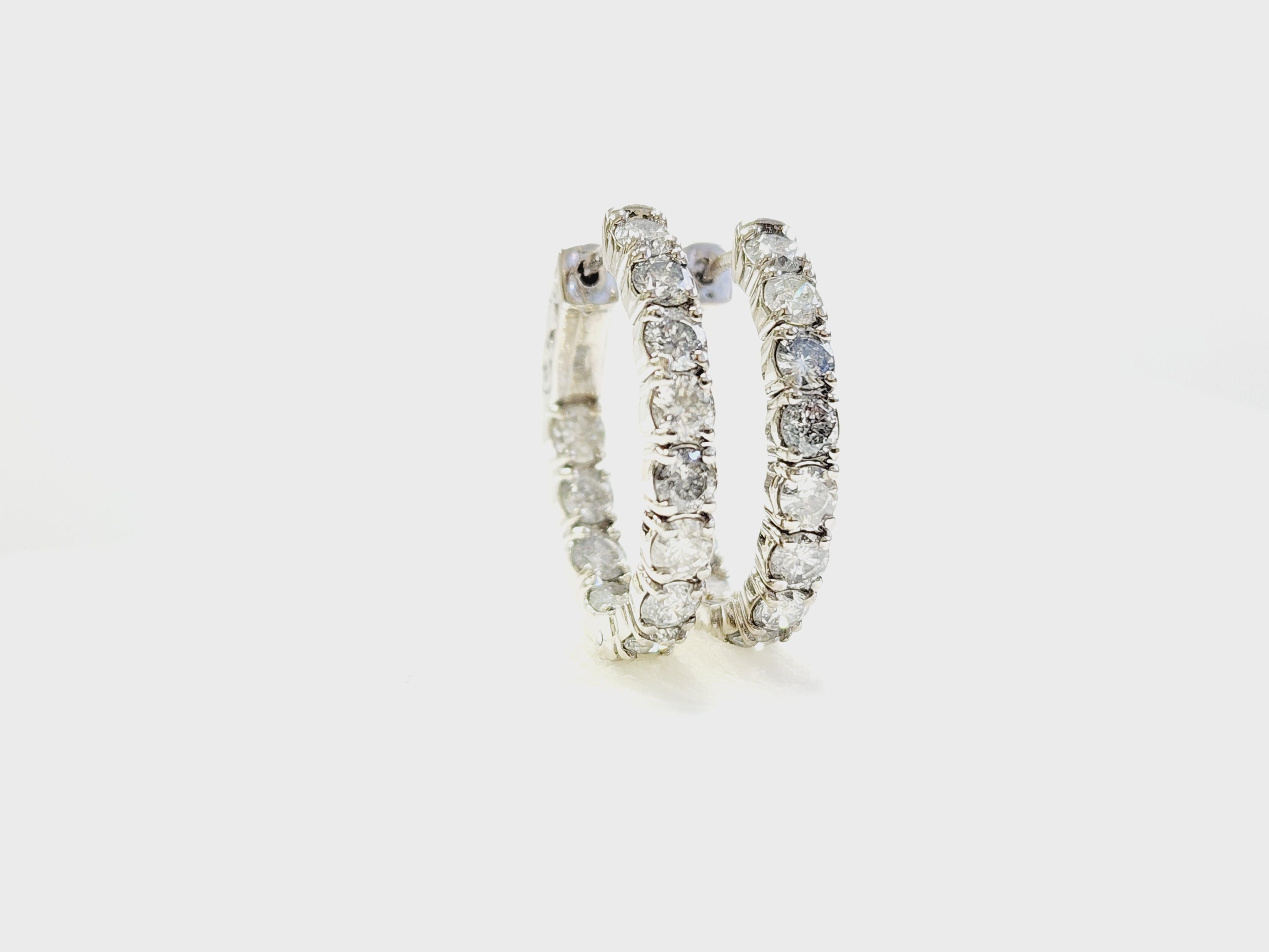 Pendientes Aros Ovalados Diamante Natural 3 Quilates Oro Blanco 14 Kilates en Nuevo estado para la venta en Great Neck Plaza, NY