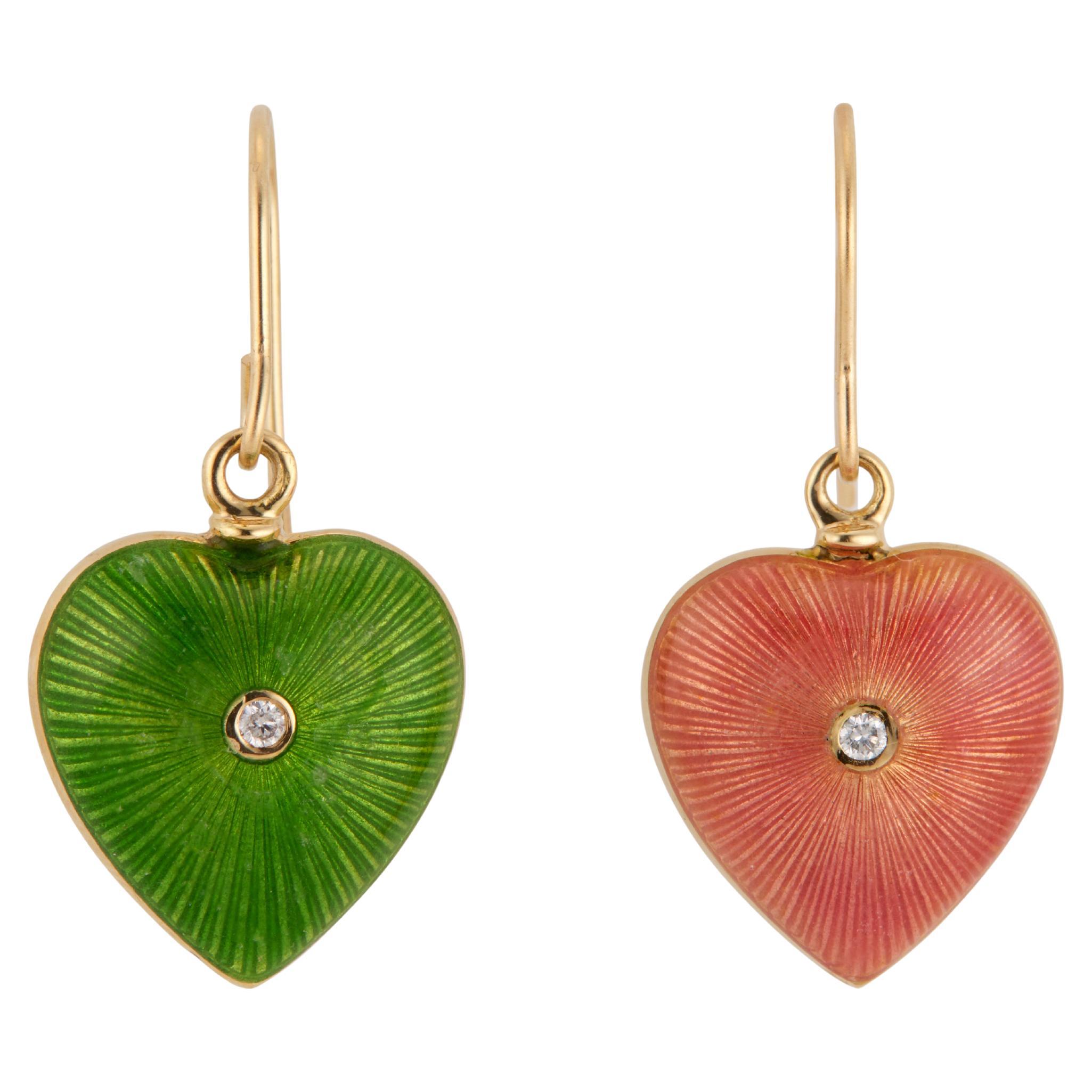 Pendants d'oreilles en or jaune avec diamants de 0,3 carat et émail rose et vert
