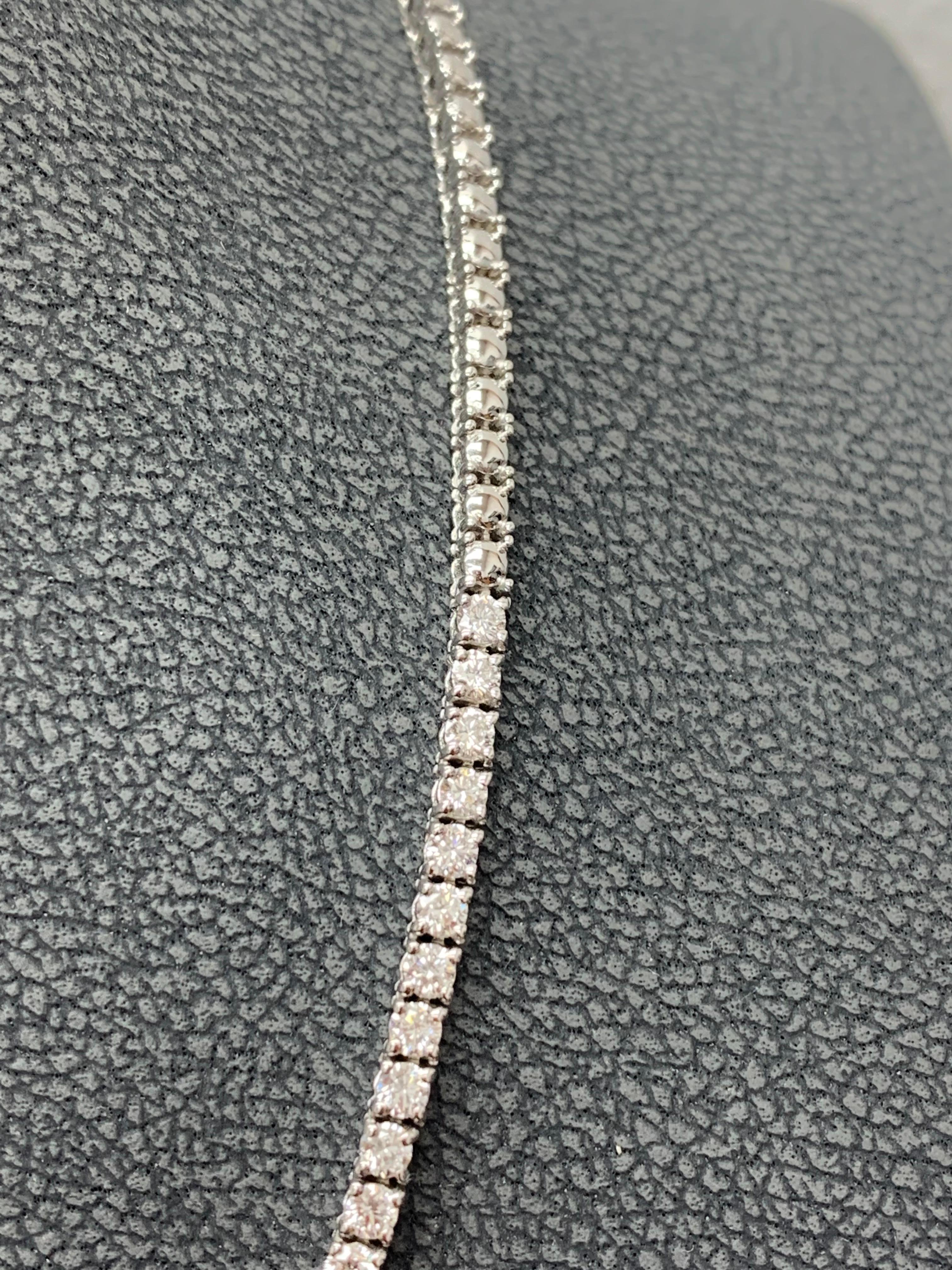 3 Carat Diamond Tennis Necklace in 14K White Gold In New Condition For Sale In NEW YORK, NY
