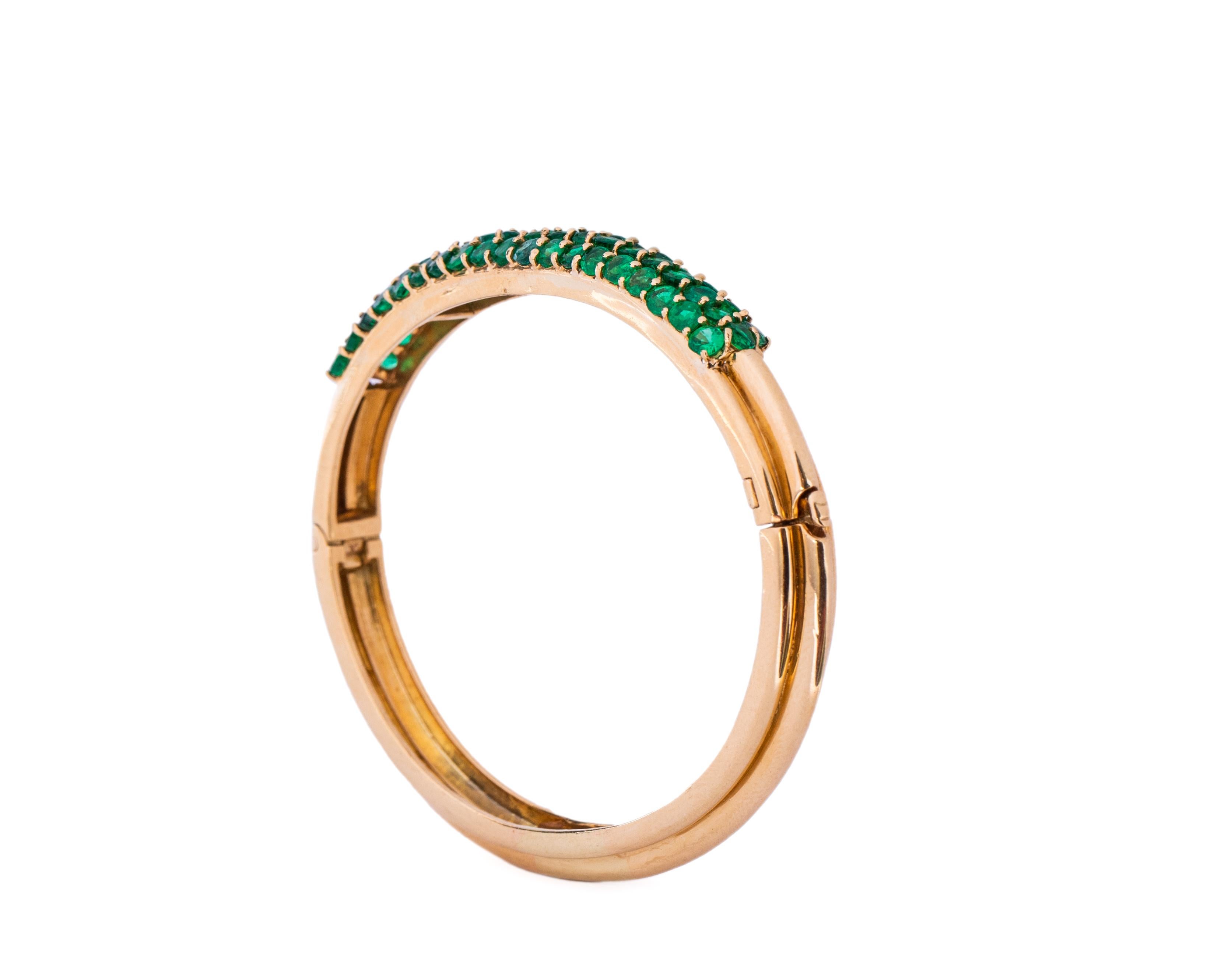 Round Cut 3 Carat Emerald and 18 Karat Gold Bangle Bracelet