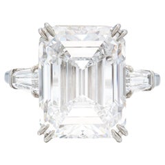 Anillo de diamantes de oro blanco de 14 quilates talla esmeralda de 3 quilates Tipo IIa FL/IF