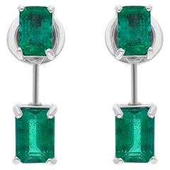 Pendants d
oreilles en or blanc 18 carats avec émeraude de Zambie taille émeraude de 3 carats