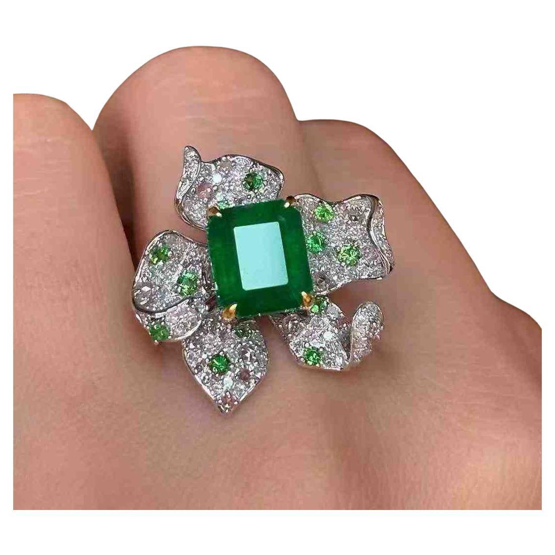 3 Carat Emerald Flower Ring with White Diamonds