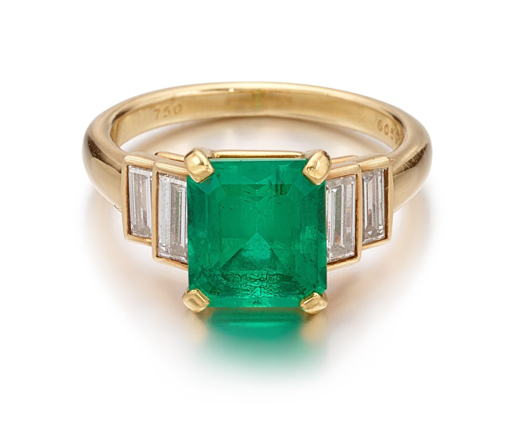 For Sale:  3 Carat Emerald gold ring, Natural Emerald Engagement ring for women 4