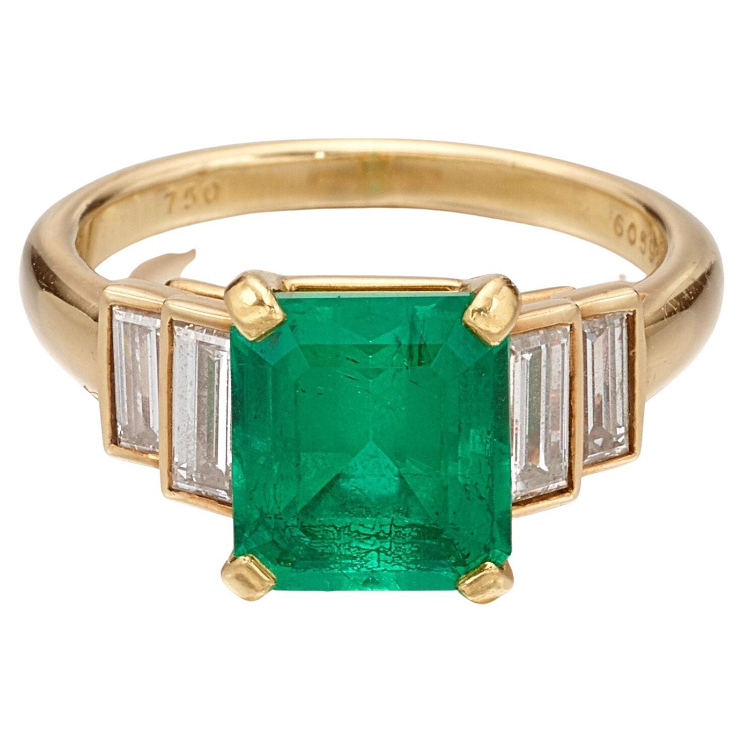 For Sale:  3 Carat Emerald gold ring, Natural Emerald Engagement ring for women