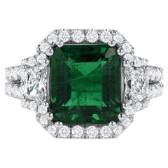 3 Carat Emerald Halo Diamond Ring 18K Gold Effortless Elegance