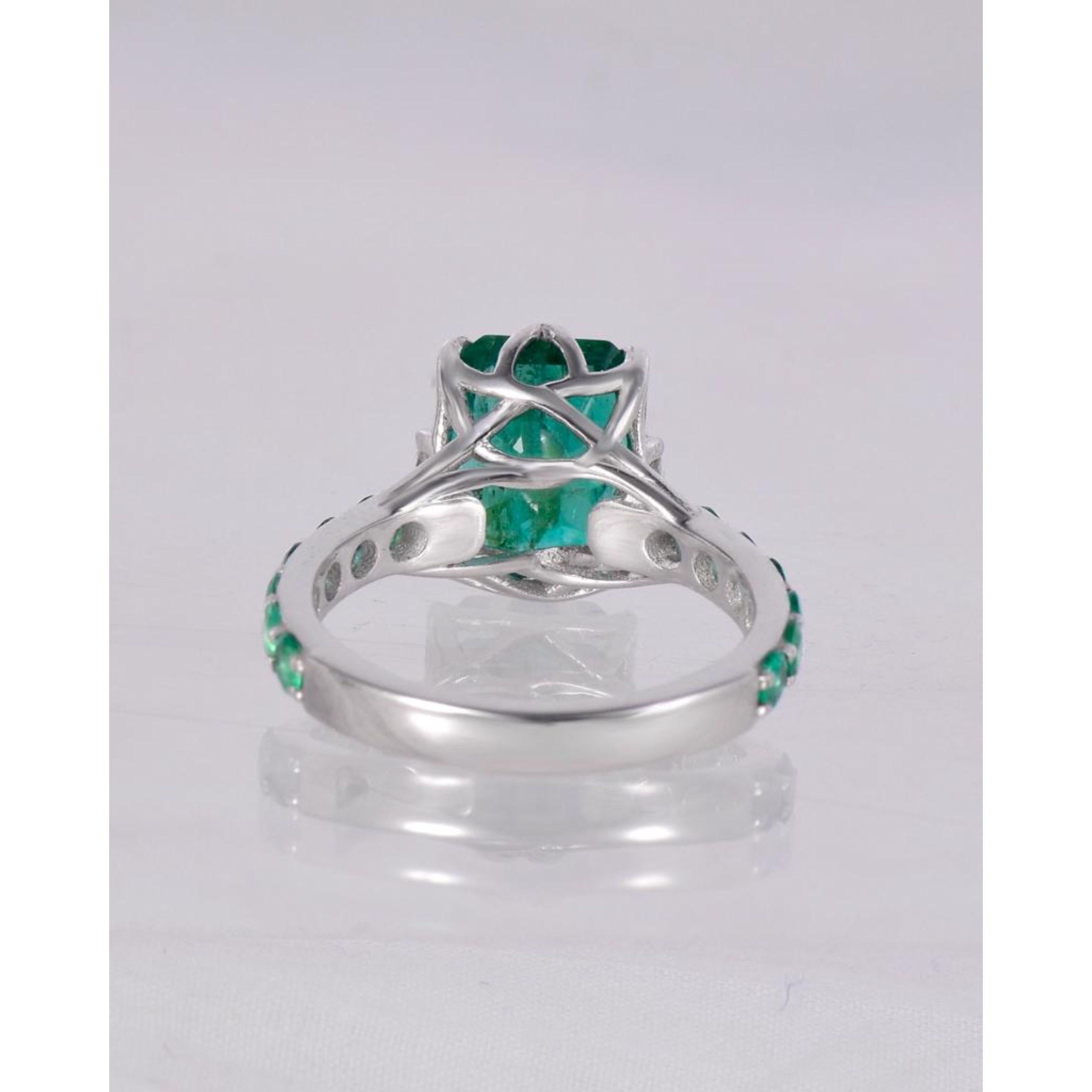 For Sale:  3 Carat Emerald Statement Ring, Natural Emerald Engagement Ring 6