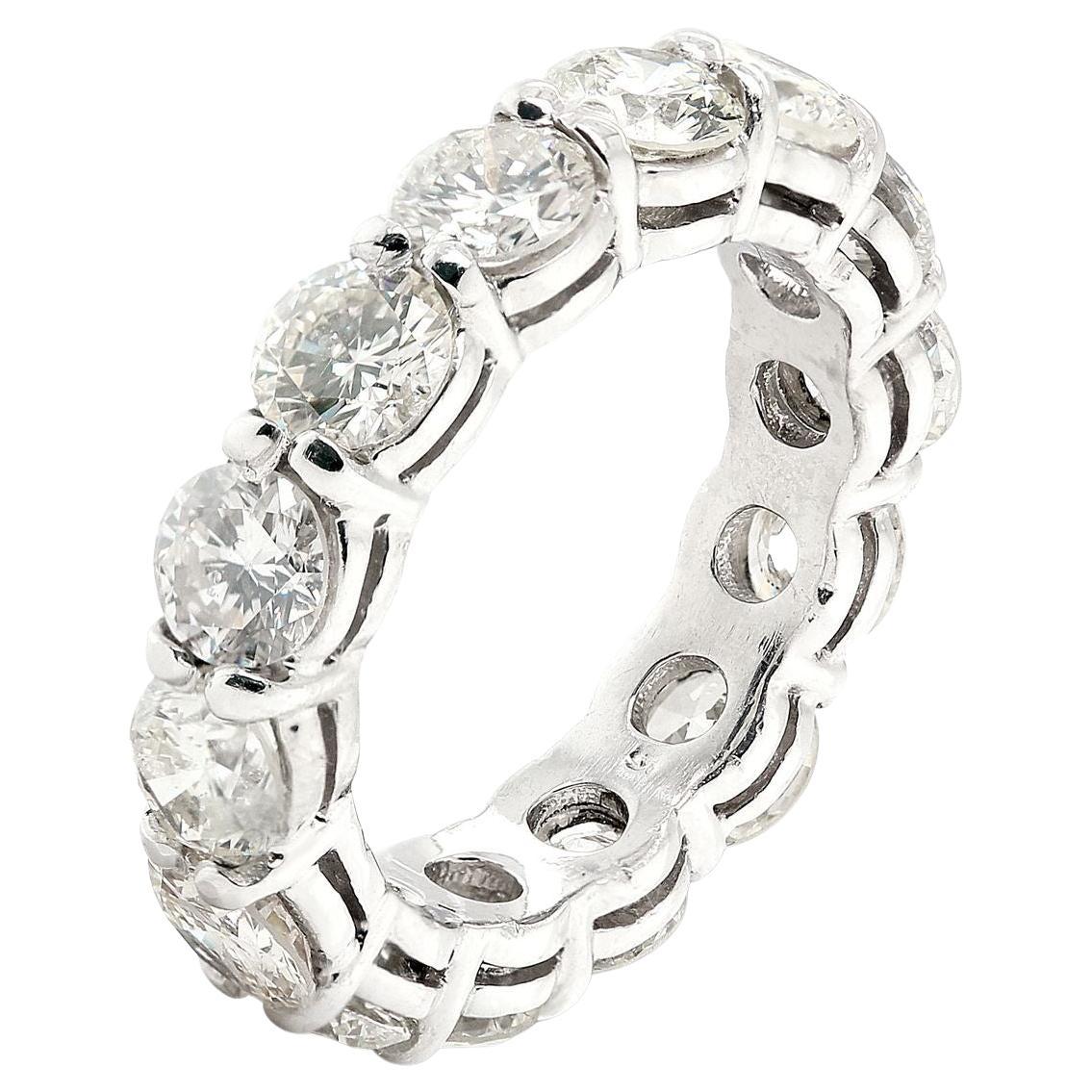 Modern 3 Carat Eternity Band Round Brilliant Cut Diamond Ring For Sale