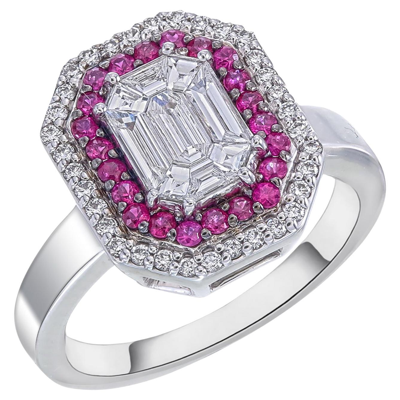 Diamant taille émeraude de 3 carats avec bordure de rubis et de diamants