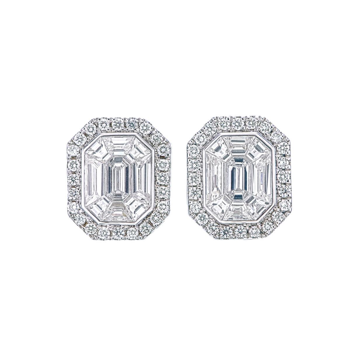 This pair of earrings is made with 1.35 carat diamonds in composite setting giving a look of 6 carat pair.
The earrings can be work with /without the Jackets.
6 carat pair is worth over 50000$ and this pair is at 10% price due its special diamond