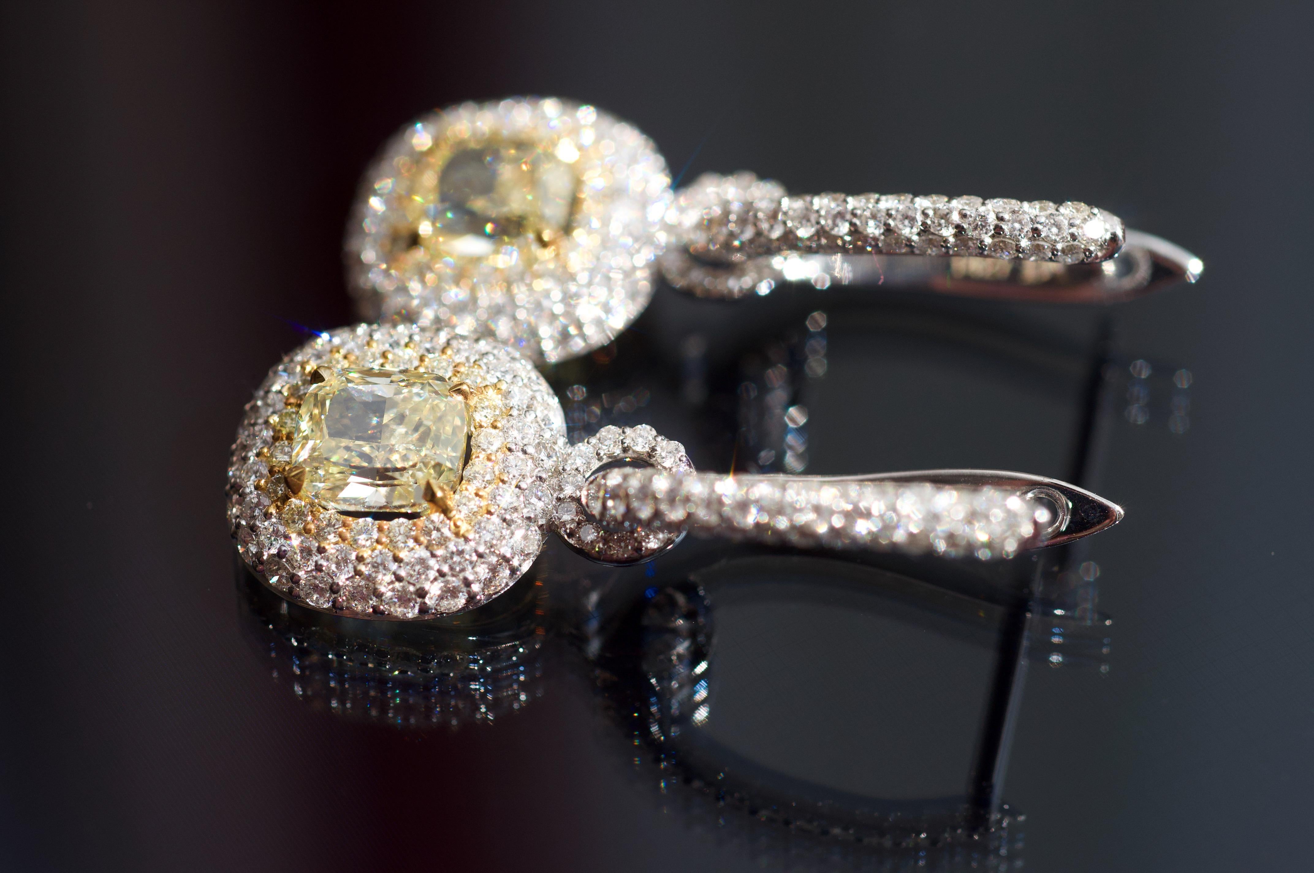 3 Carat Fancy Yellow Diamond and White Diamonds 14 Karat White Gold Earrings For Sale 6