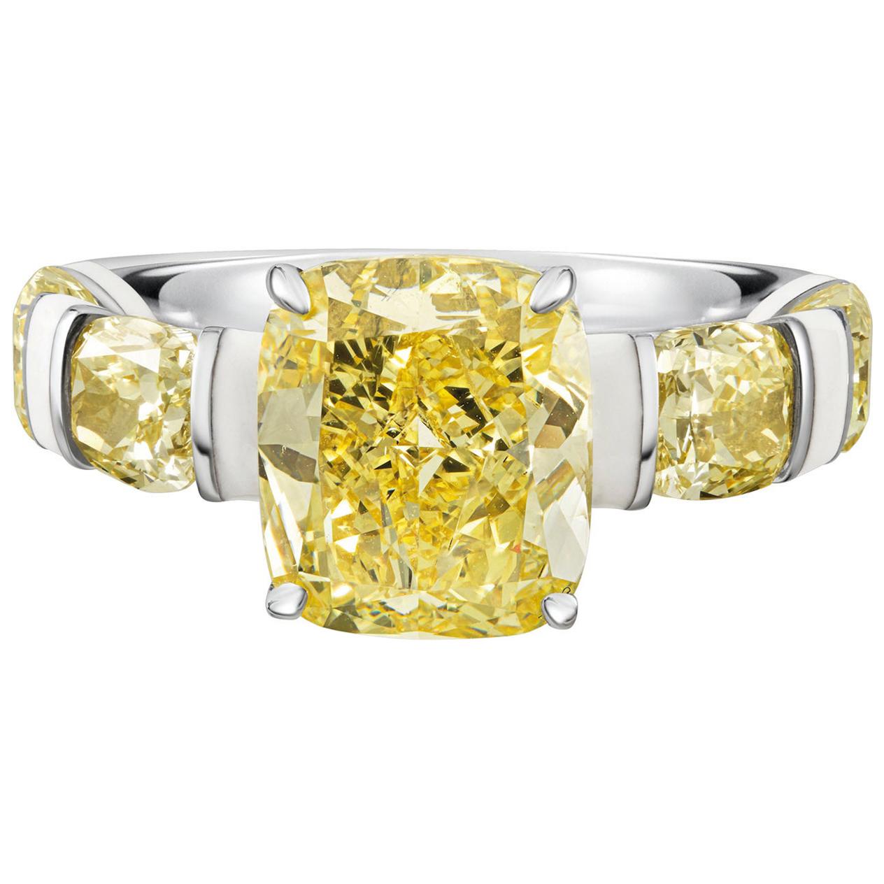 GIA 3ct Fancy Yellow Diamond Ring For Sale