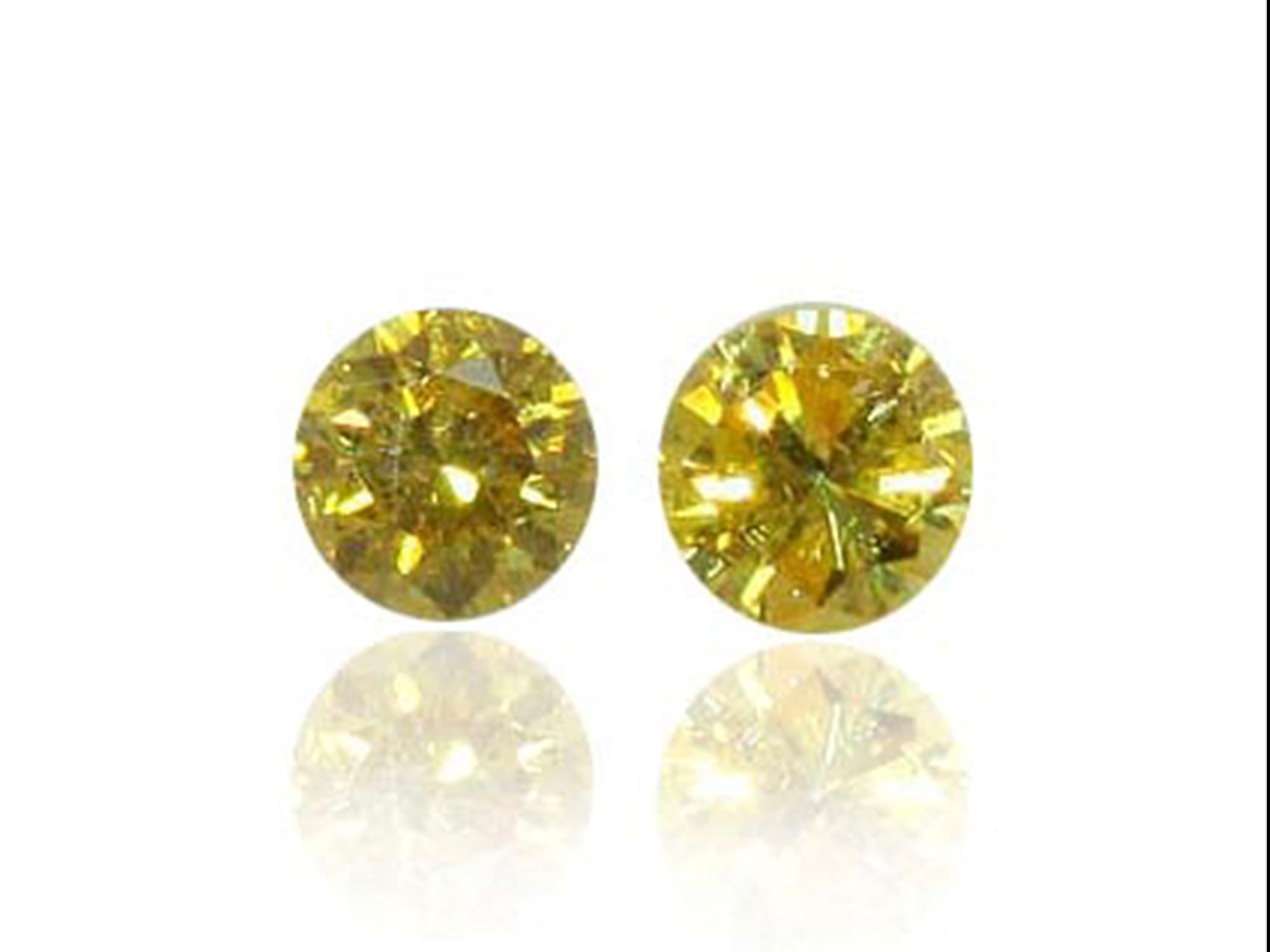 Contemporain 3 Carat Fancy Yellow & White Diamond Flower Drop Earrings Or 18 Karat. GIA en vente