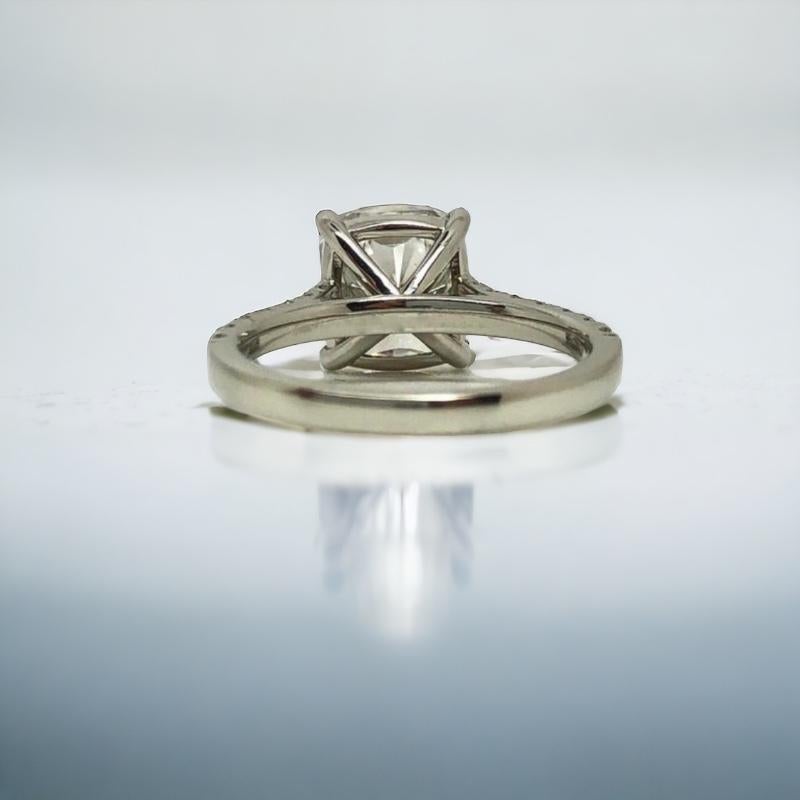 Bague de fiançailles sur mesure en platine avec diamant coussin de 3 carats certifié GIA de couleur G en vente 6