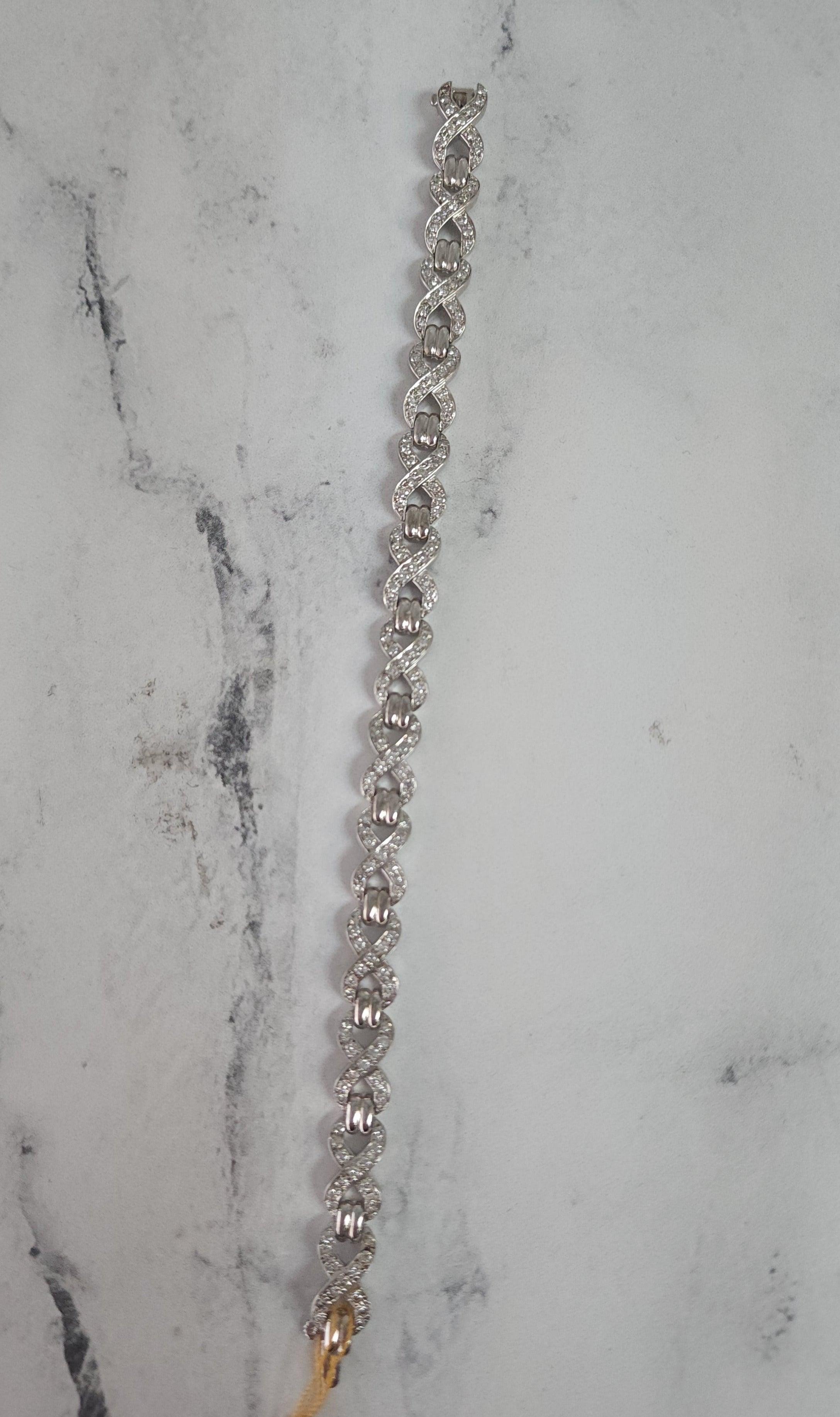 Pulsera de tenis con eslabones de diamantes infinitos de 3 quilates en Nuevo estado para la venta en Sugar Land, TX
