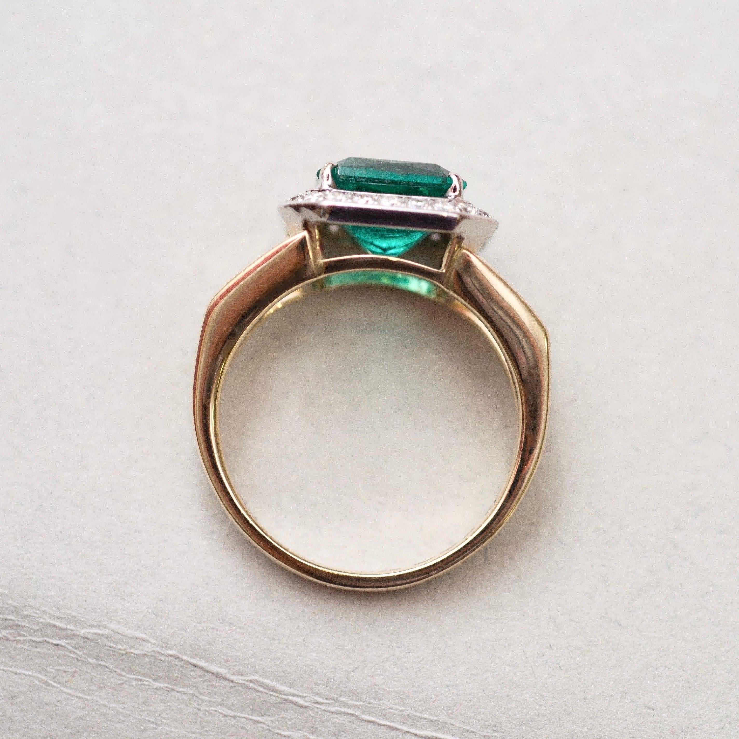 For Sale:  3 Carat Intense Green Natural Emerald Diamonds 18 Karat Yellow White Gold Ring 5