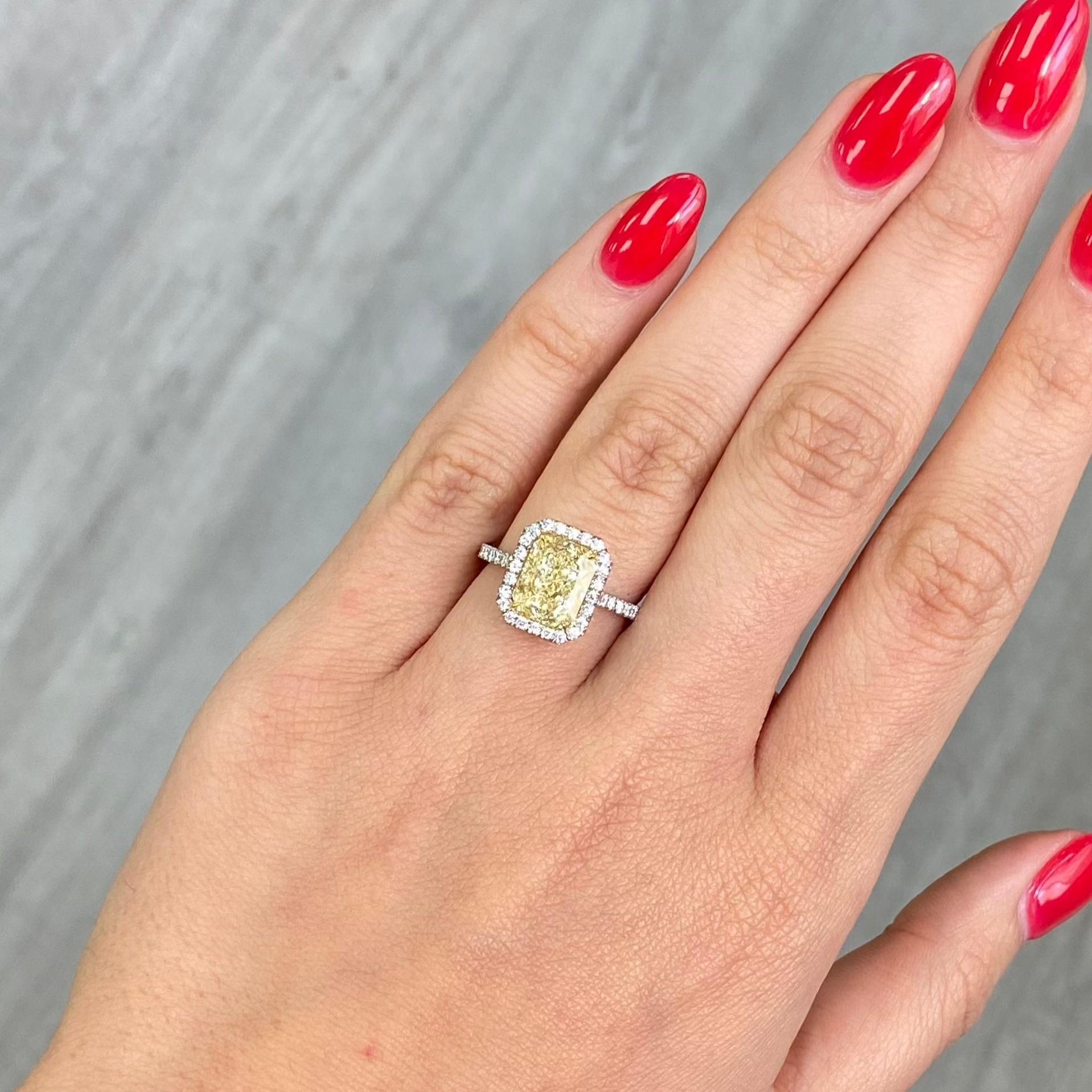 Women's 3 Carat Light Yellow Radiant Cut Diamond Halo Engagement Ring For Sale