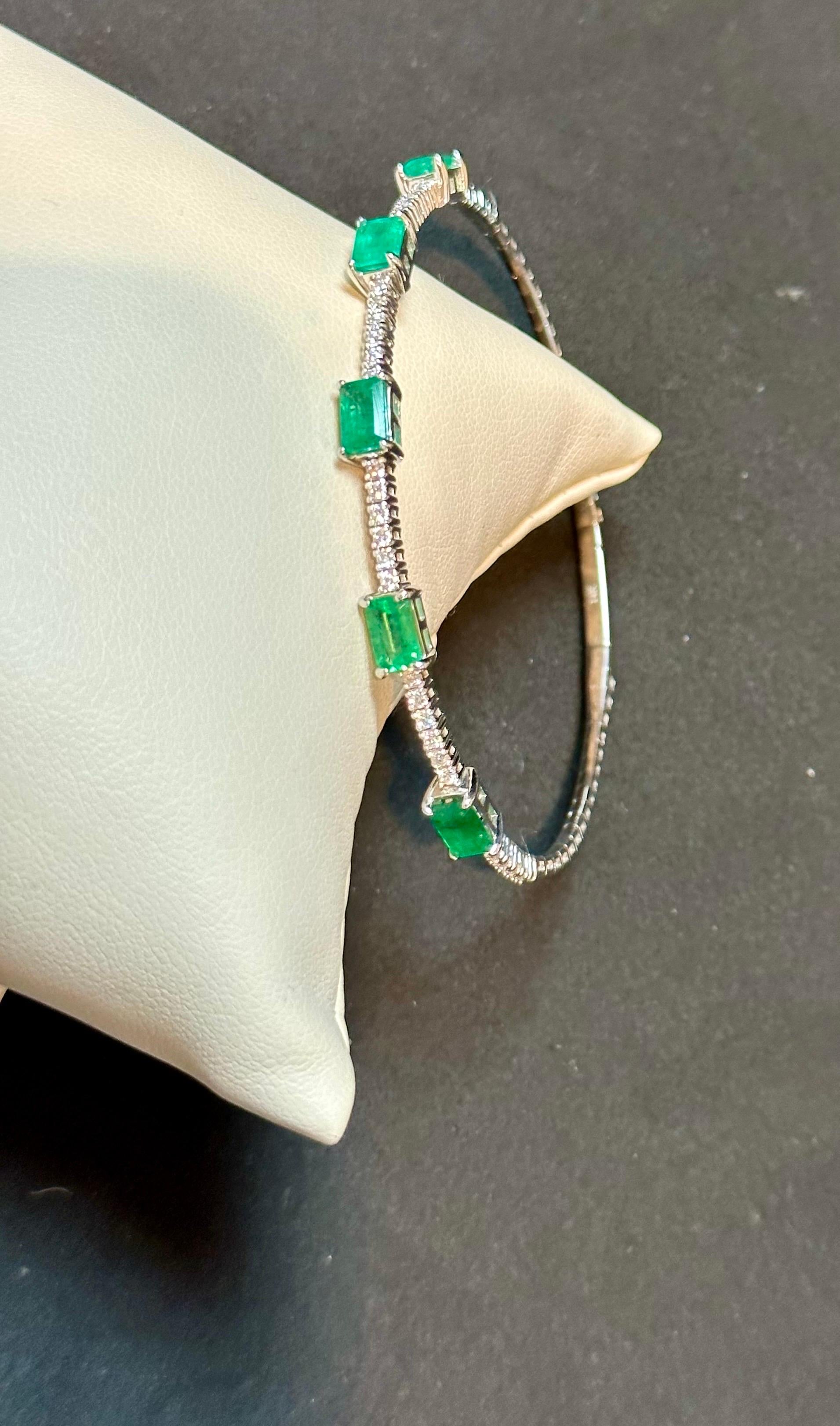 3 Carat Natural Brazilian Emerald & Diamond Bangle Bracelet 14 Karat White Gold For Sale 4