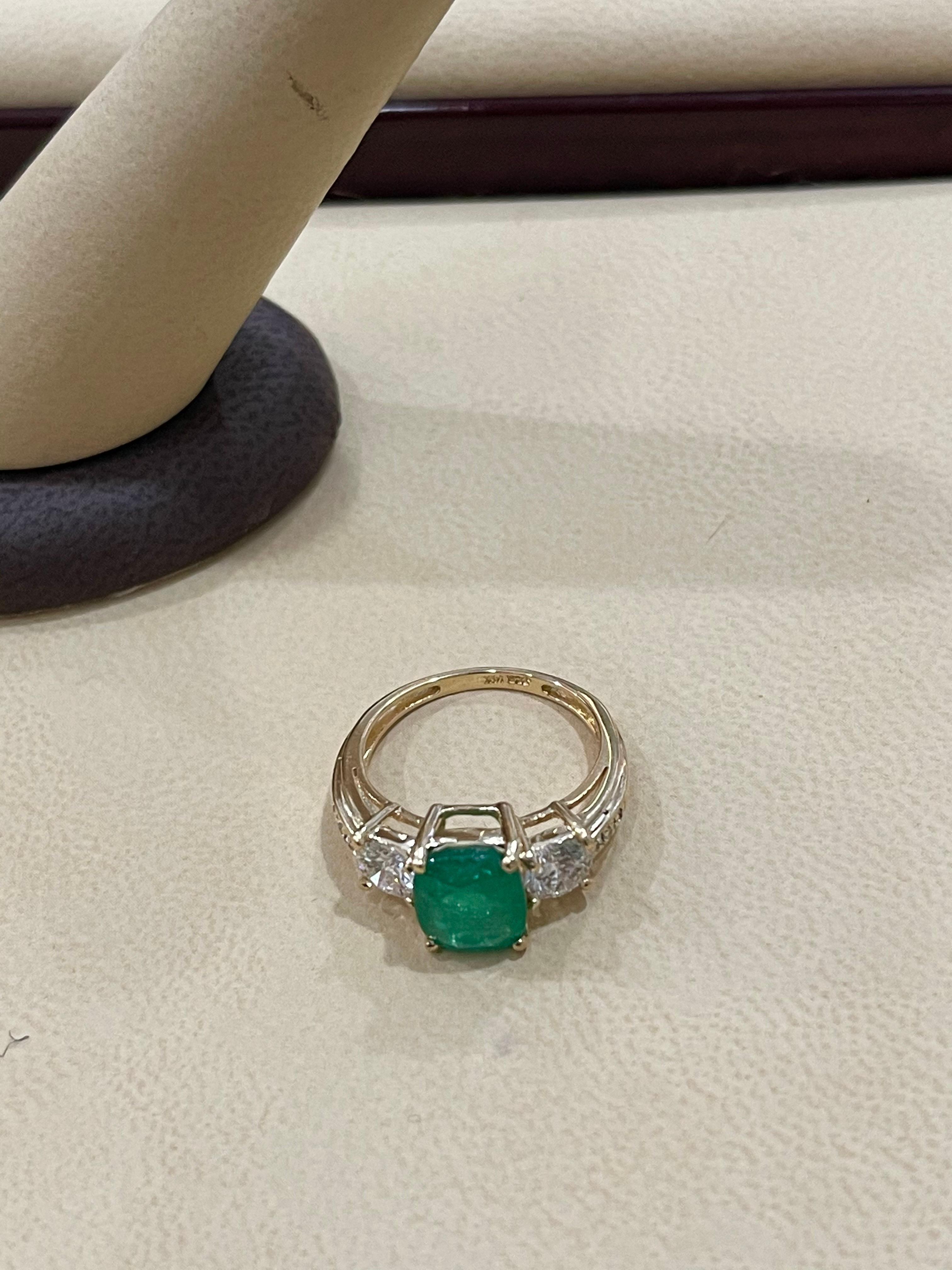 3 Carat Natural Cushion Cut Emerald & 2 Solitaire Diamond Ring 14 Kt Yellow Gold For Sale 6