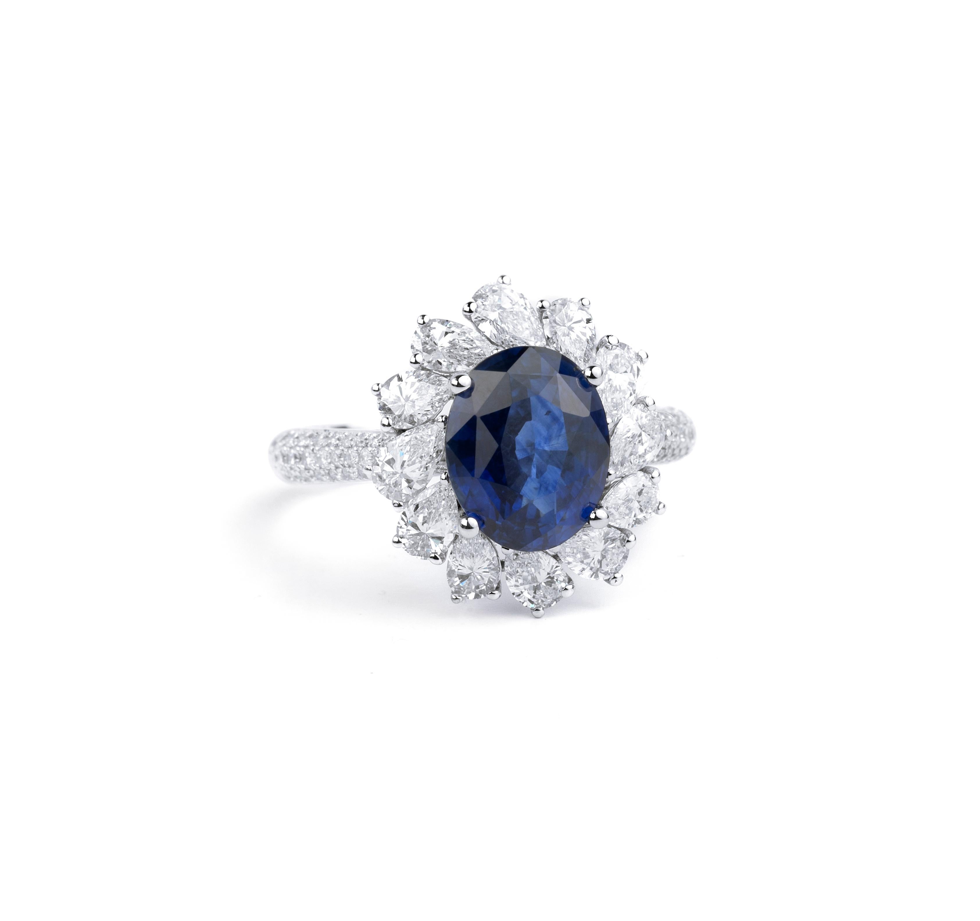 Art Deco 3 Carat Natural Sapphire Diamond Pear Halo Cocktail Engagement Ring 18k Gold For Sale