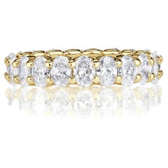3 Carat Oval Band Brilliant White 18K White Gold Modern Nobility Signature