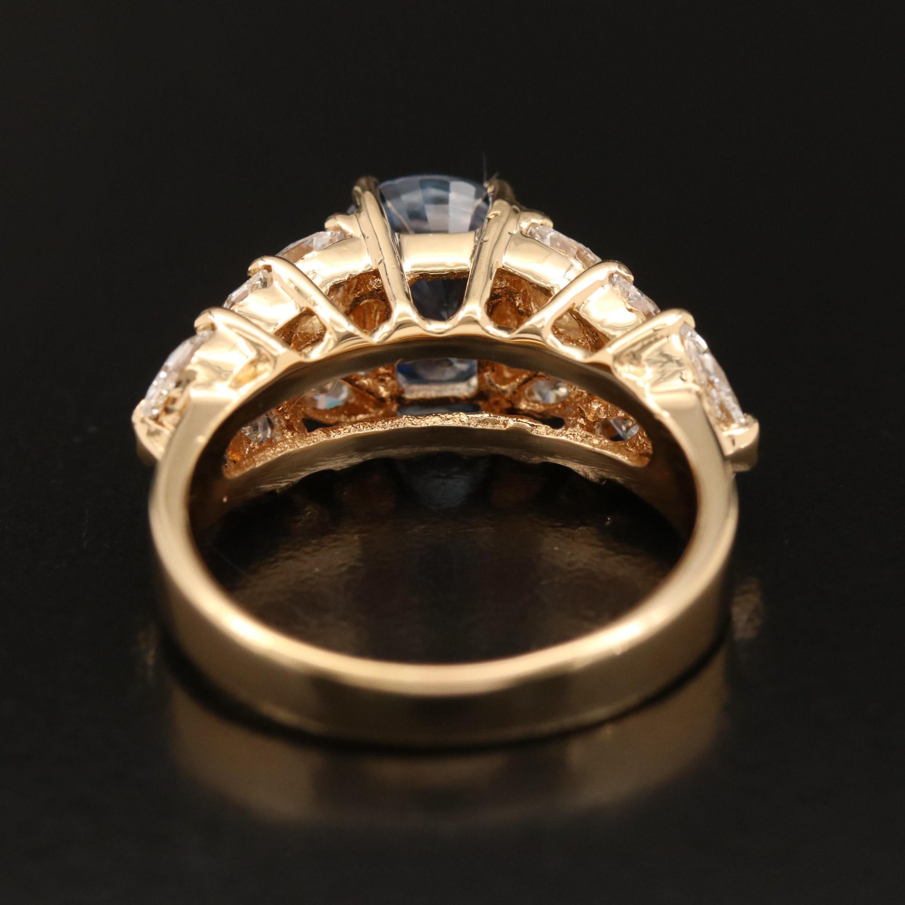 For Sale:  3 Carat Natural Sapphire Diamond Engagement Ring Set in 18K Gold, Cocktail Ring 5