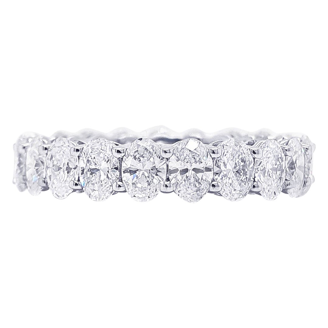 Anneau d'éternité ovale en or 14 carats de 3 carats