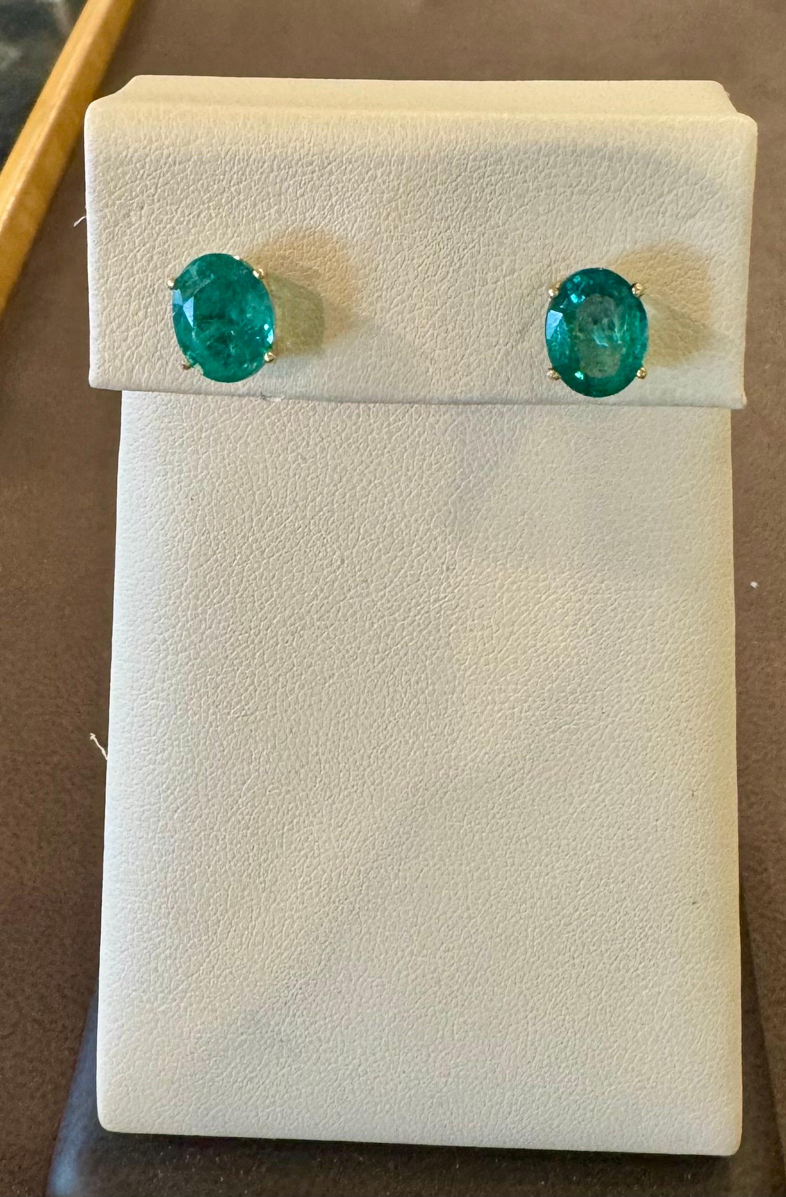 3 Carat Oval Natural Emerald Stud Post Earrings 14 Karat Yellow Gold en vente 11