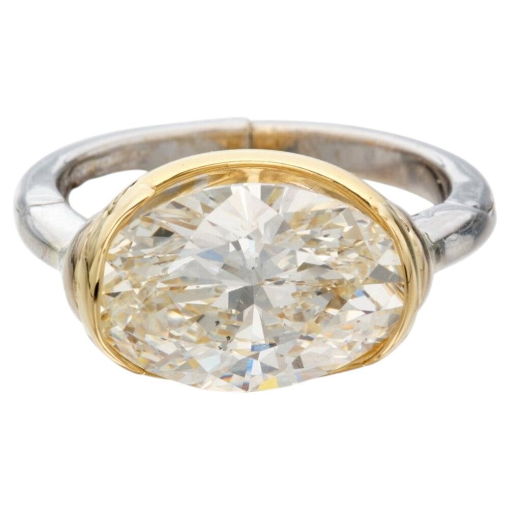 3 Carat Oval Statement Brilliant White / G color VS 14K White Gold  Diamond Ring For Sale