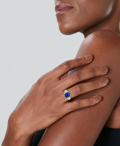3 Carat Oval Statement Royal Blue Sapphire 14K White Gold Effortless Elegance