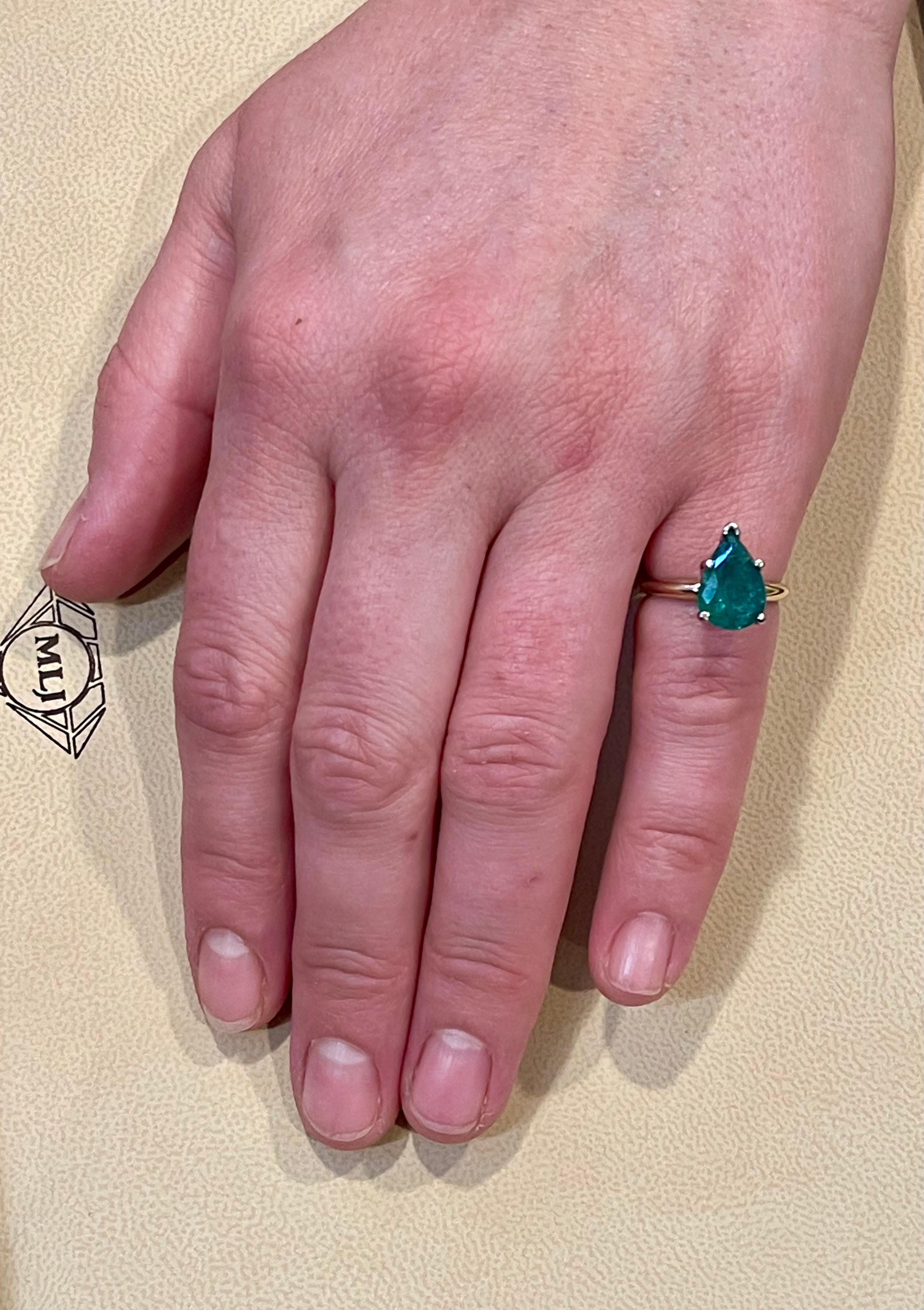 Women's 3 Carat Pear Cut Natural Emerald Ring 14 Karat Yellow & White Gold For Sale