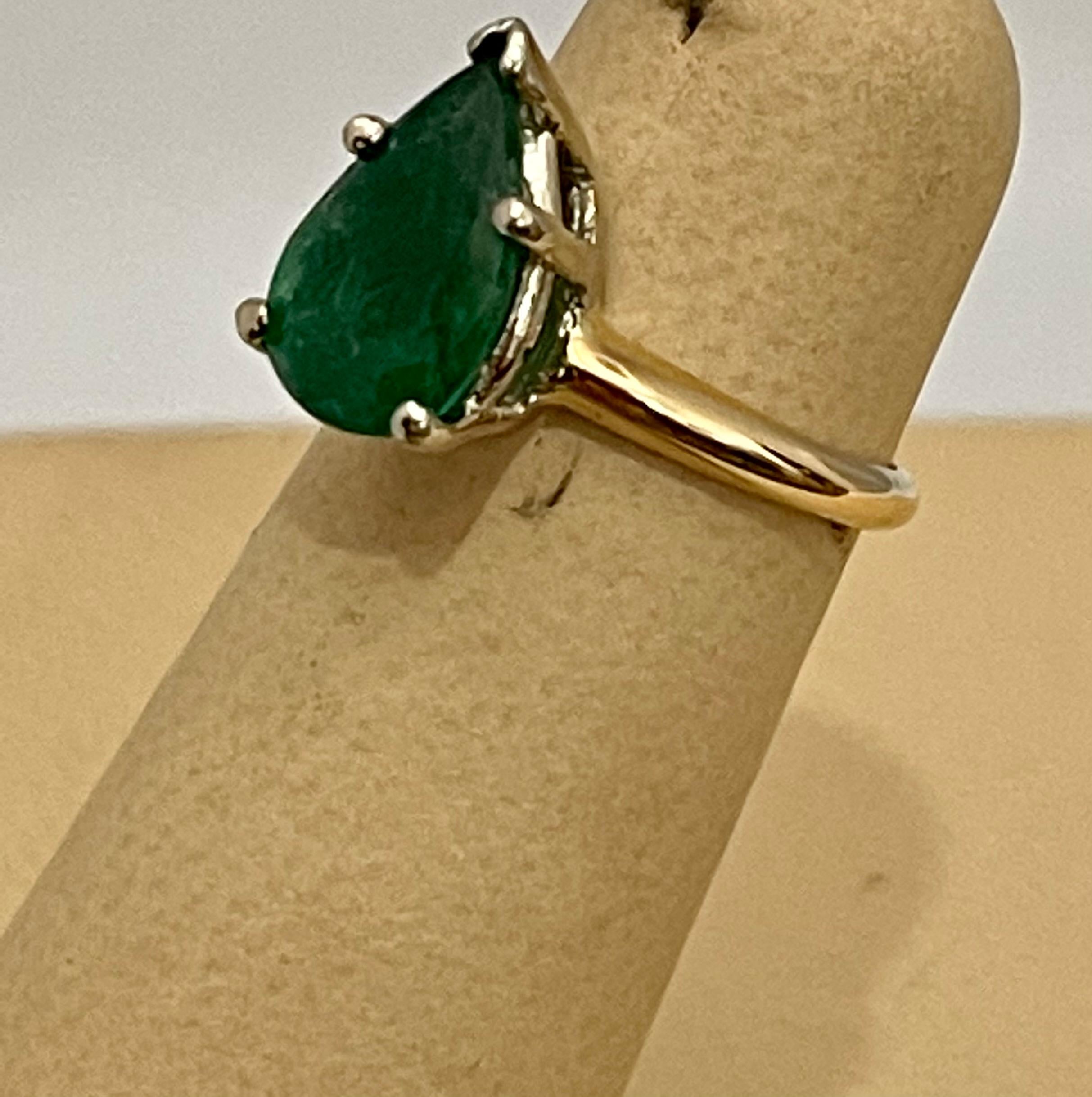 3 Carat Pear Cut Natural Emerald Ring 14 Karat Yellow & White Gold For Sale 11