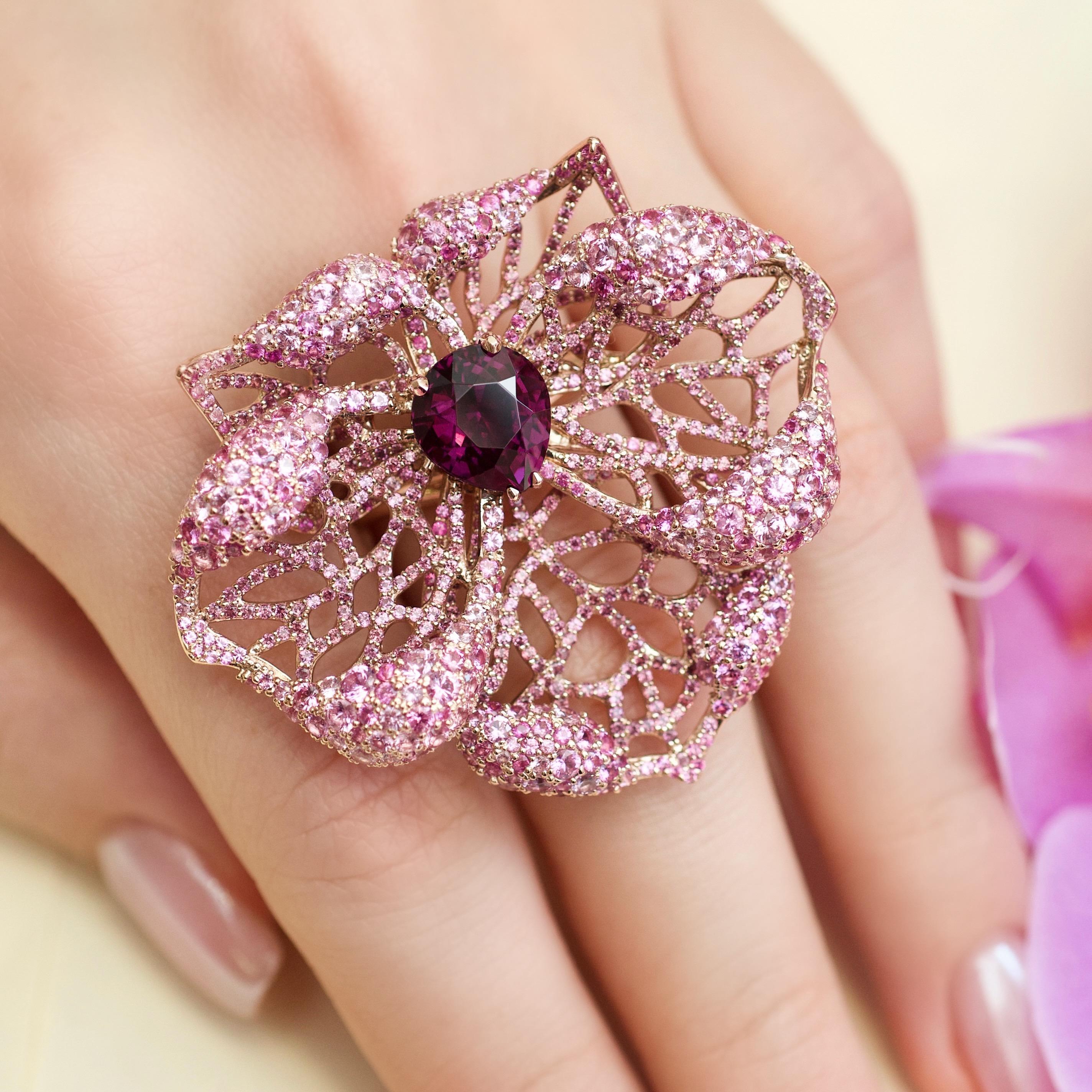 4 Carat Intense Rubelite Pink Sapphire 18 Karat Rose Gold Orchid Cocktail Ring For Sale 4